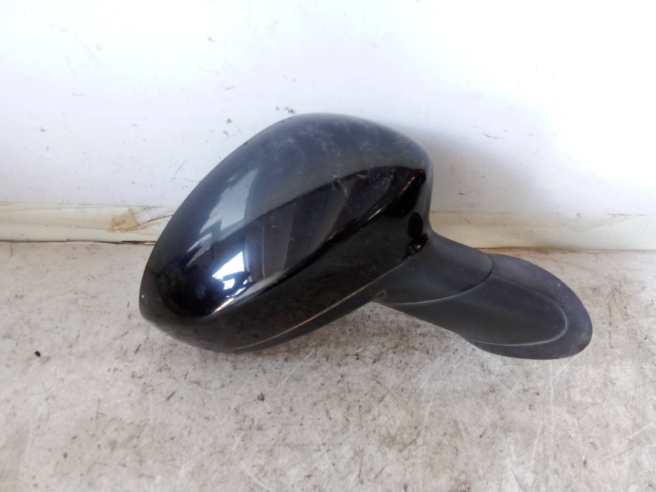 Retrovisore est. dx.