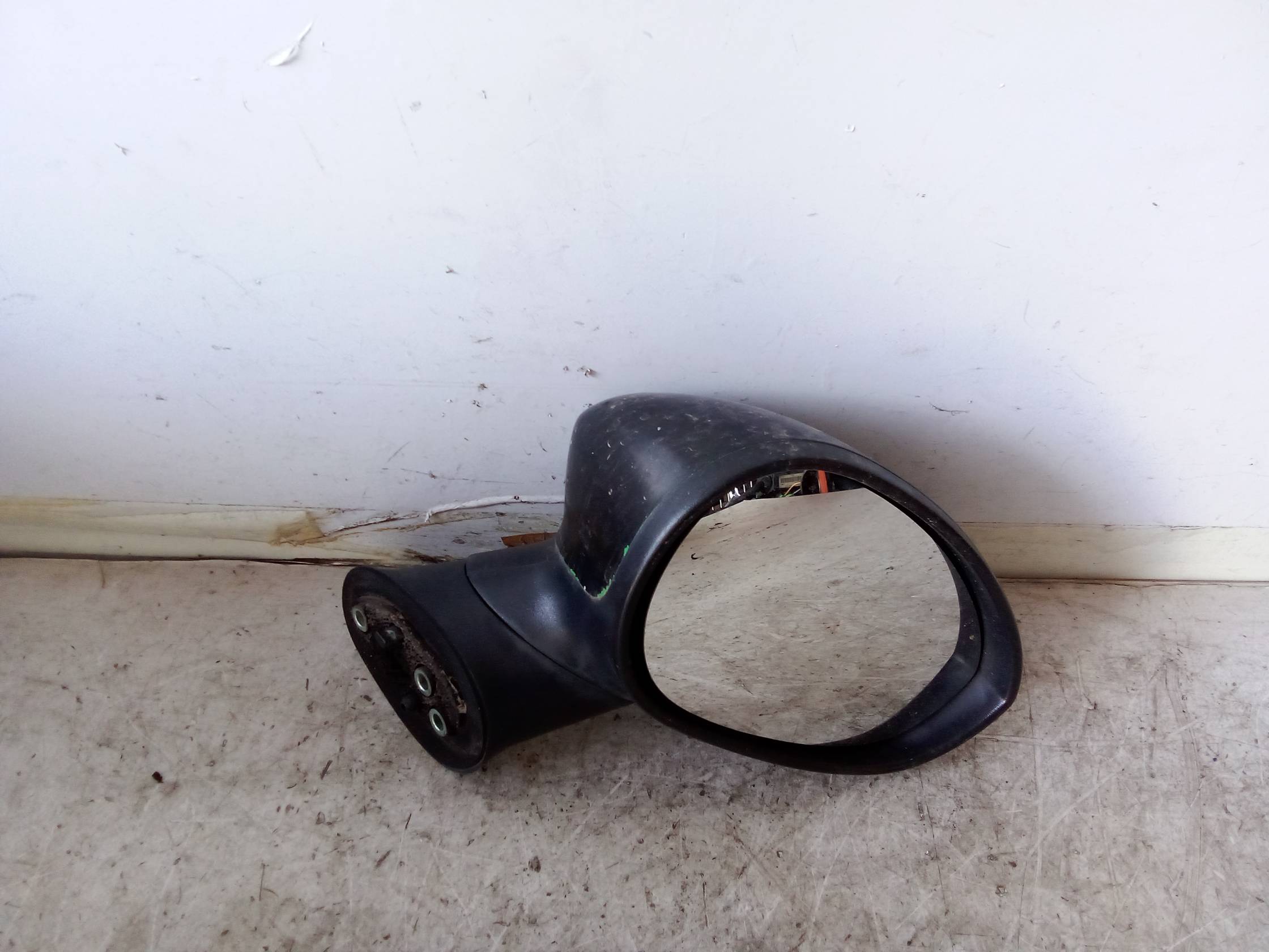 Retrovisore est. dx.