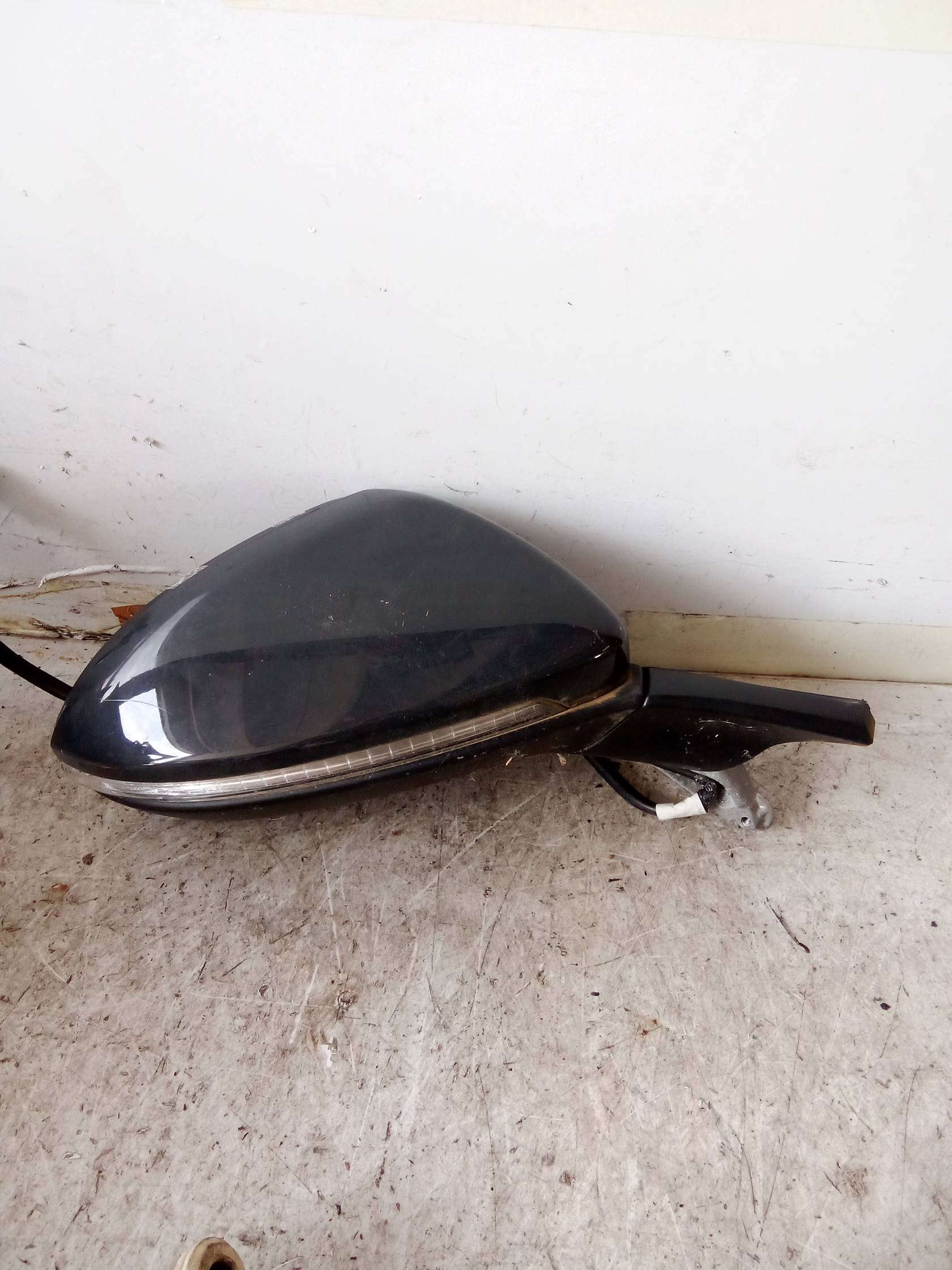 Retrovisore est. regolaz. elettr. dx.