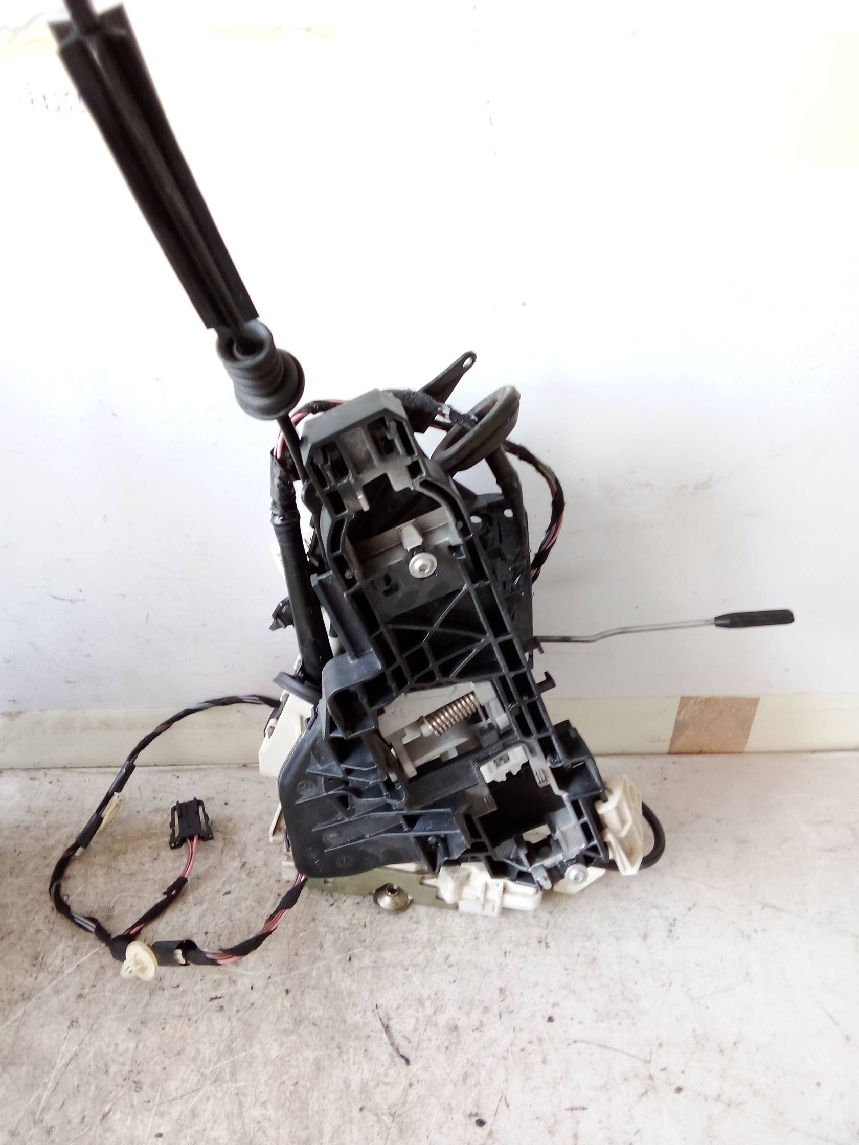 Serratura porta ant. dx.