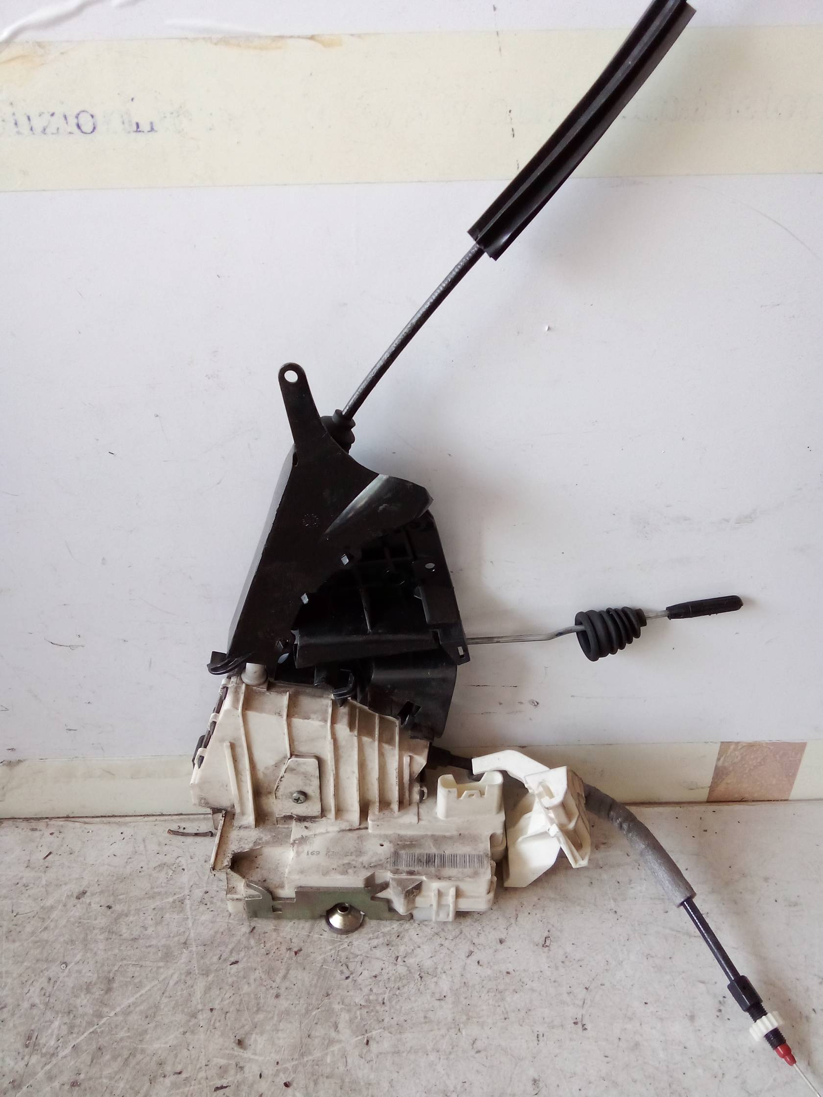 Serratura porta ant. dx.