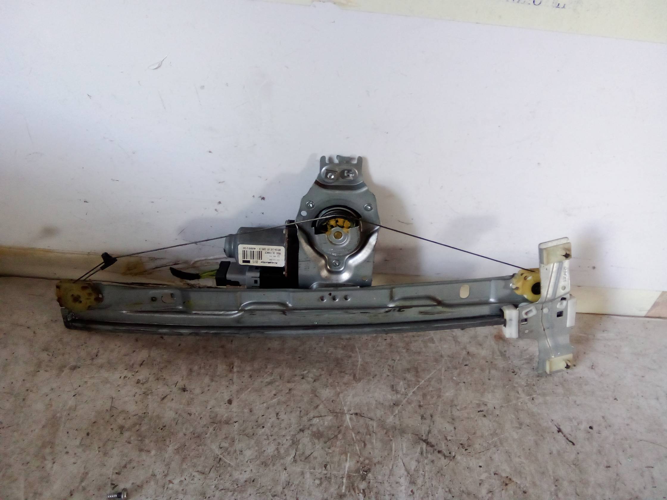 Alzacristallo elettr. porta ant. sx.