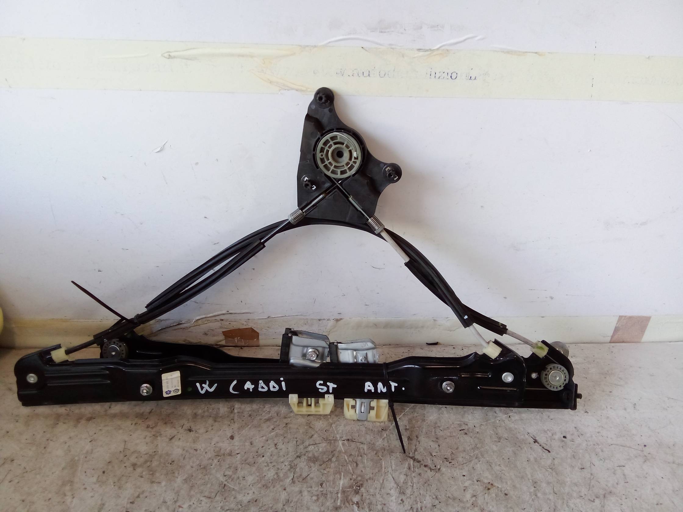 Alzacristallo porta ant. sx.