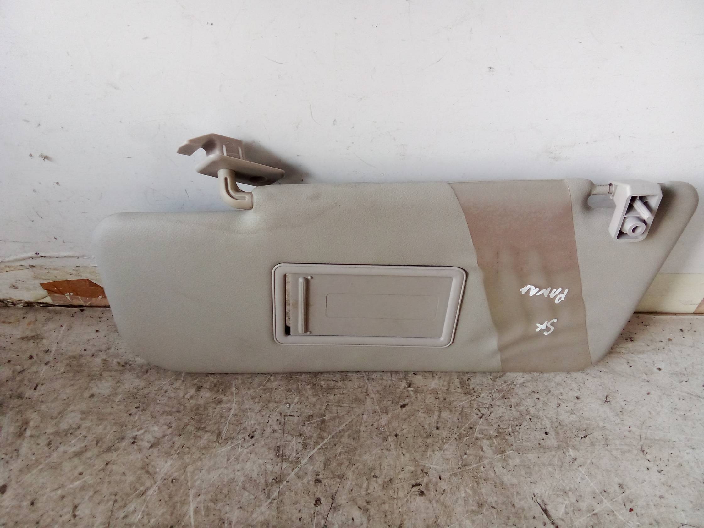 Aletta parasole parabrezza sx.