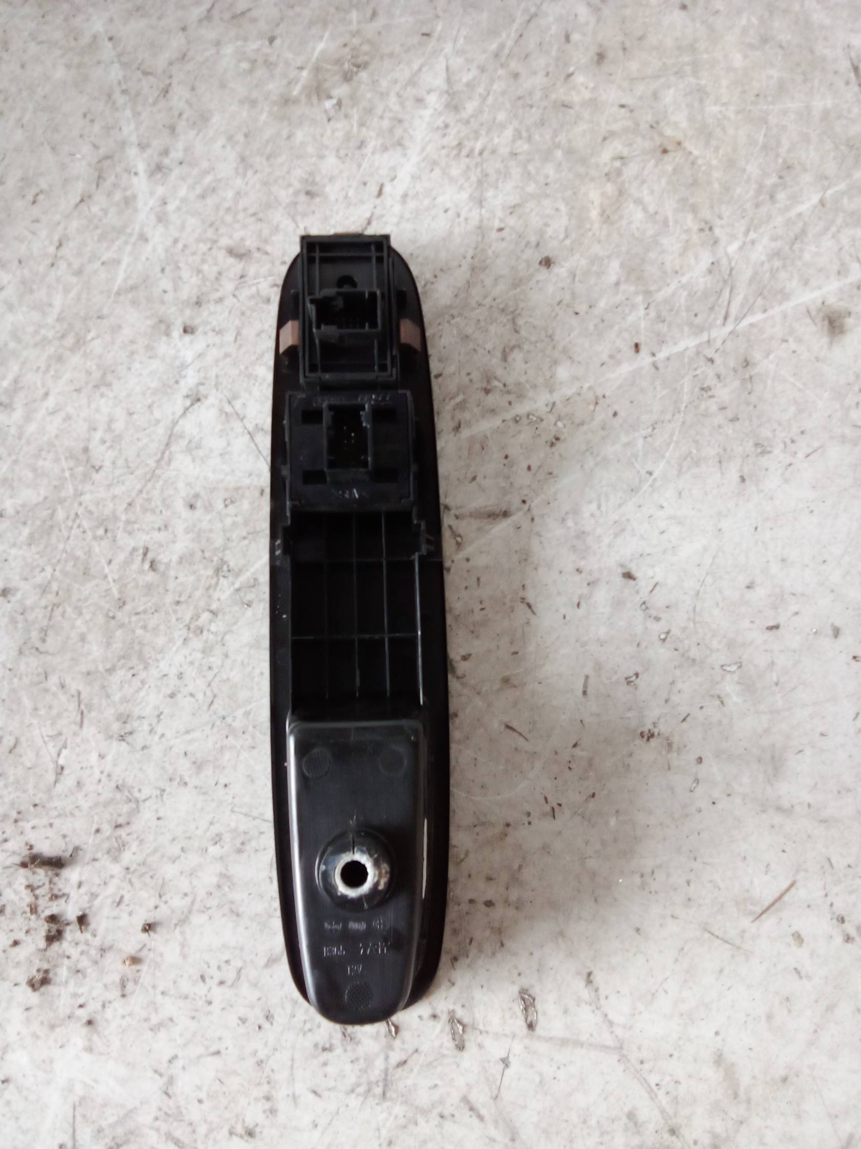 Interruttore alzacristalli porta ant.