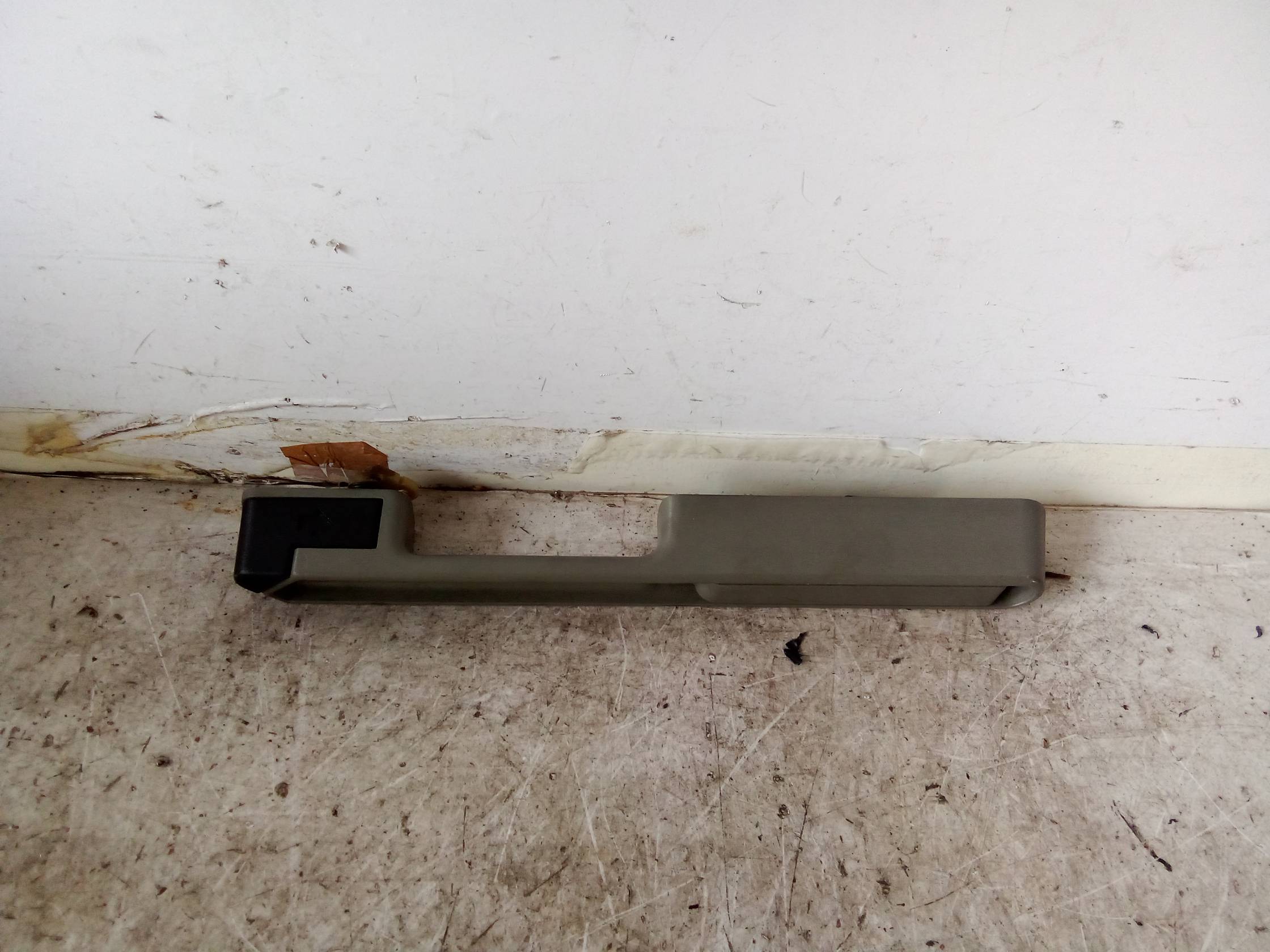 Maniglia int. apertura  porta ant. dx.