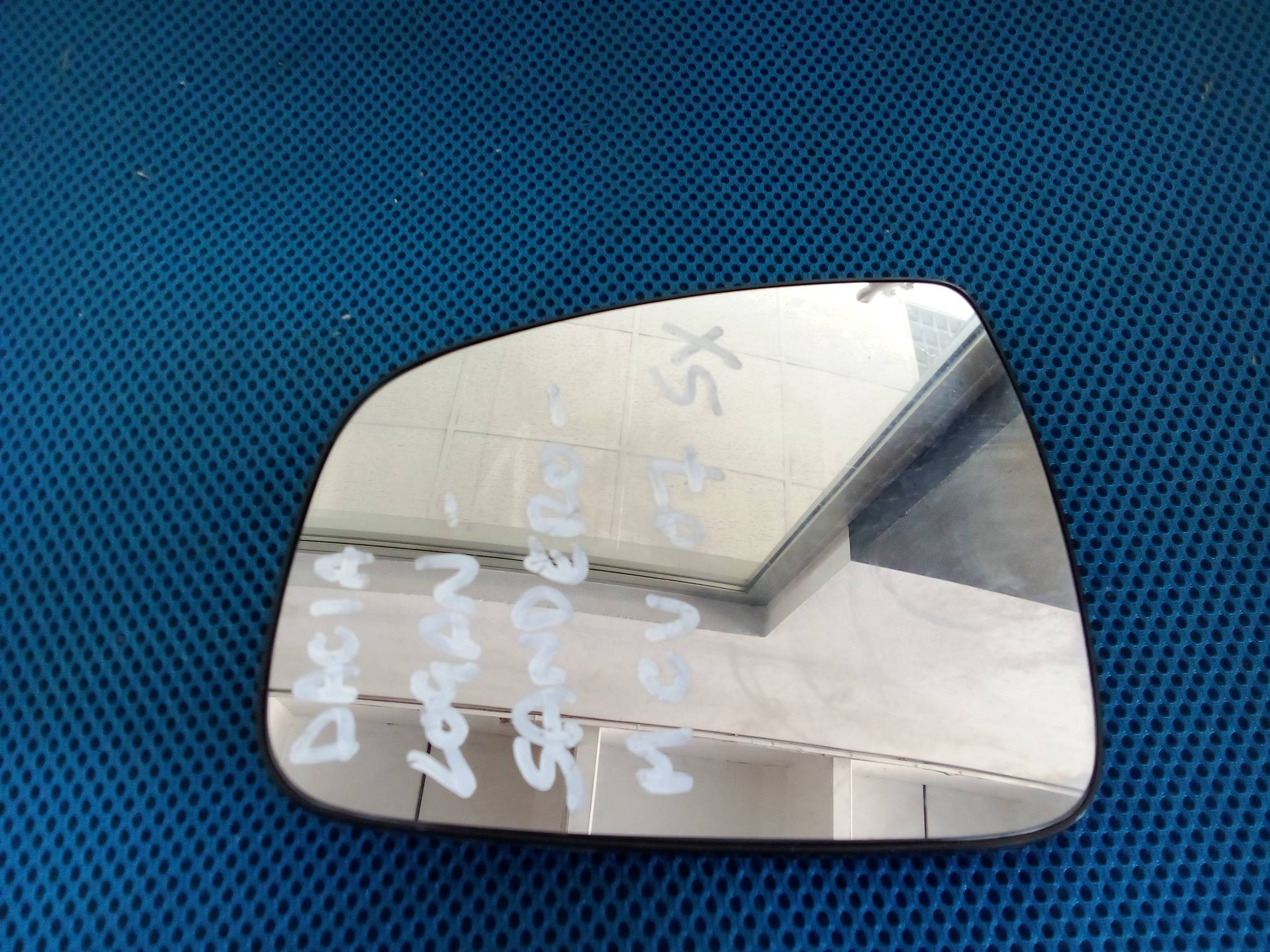 Cristallo retrovisore est. sx.