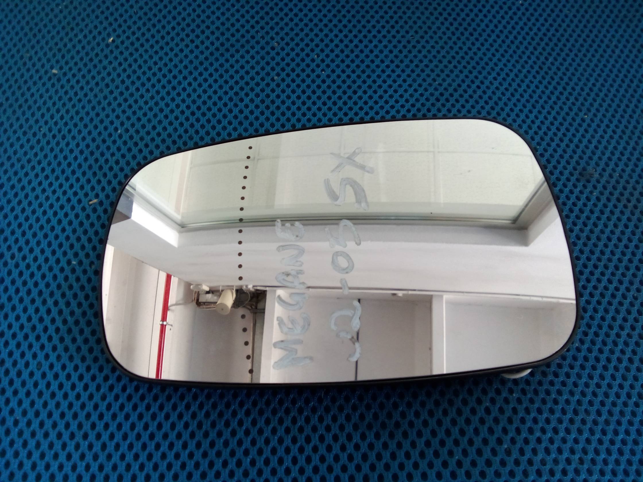 Cristallo retrovisore est. sx.