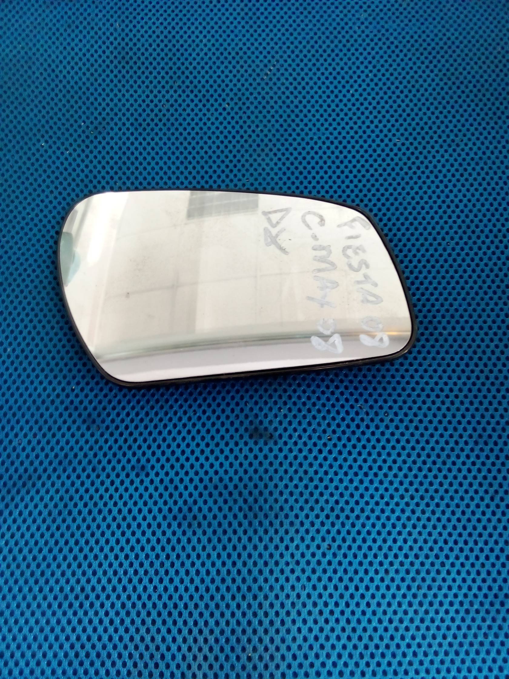 Cristallo retrovisore est. dx.