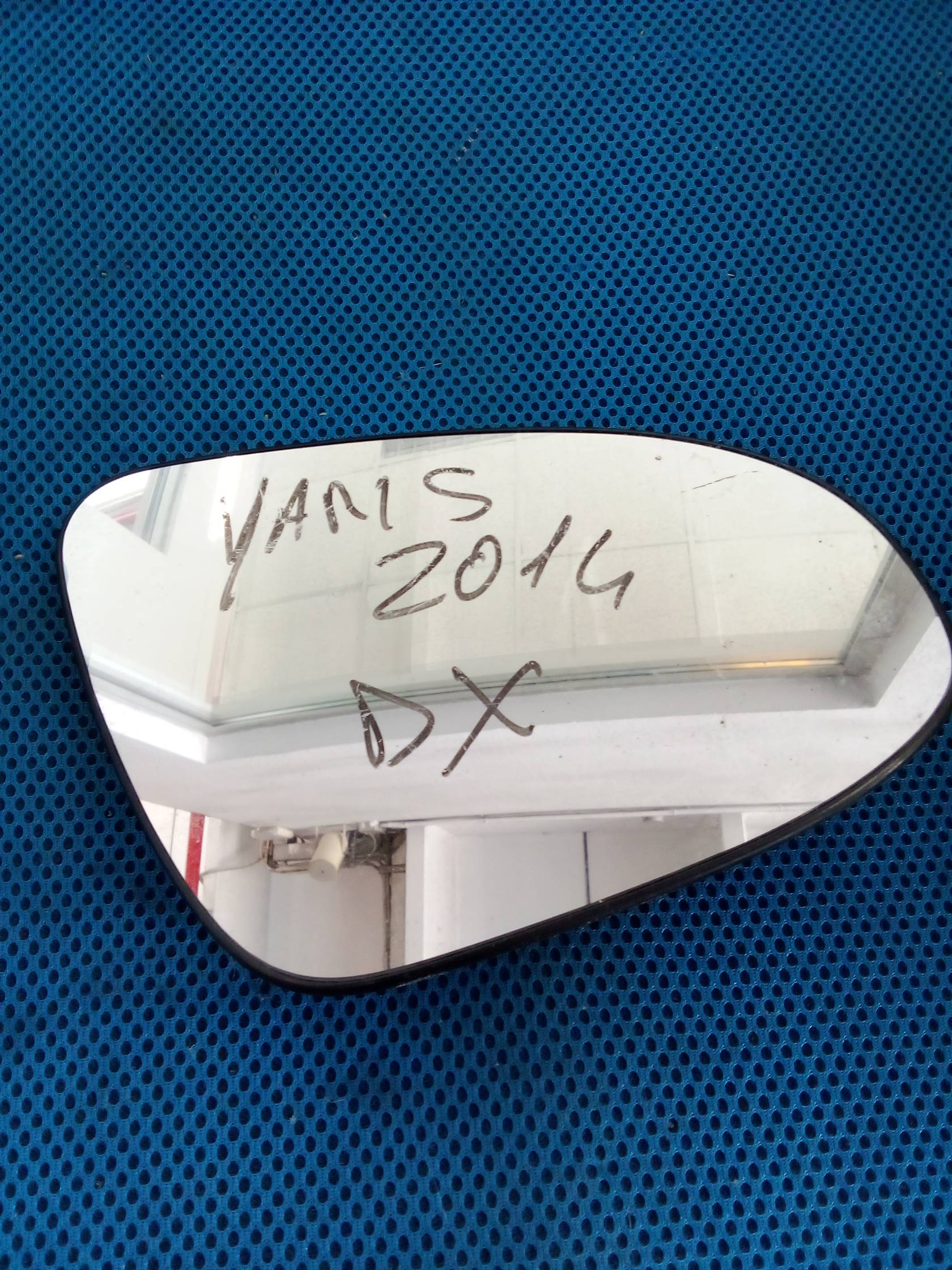 Cristallo retrovisore est. dx.