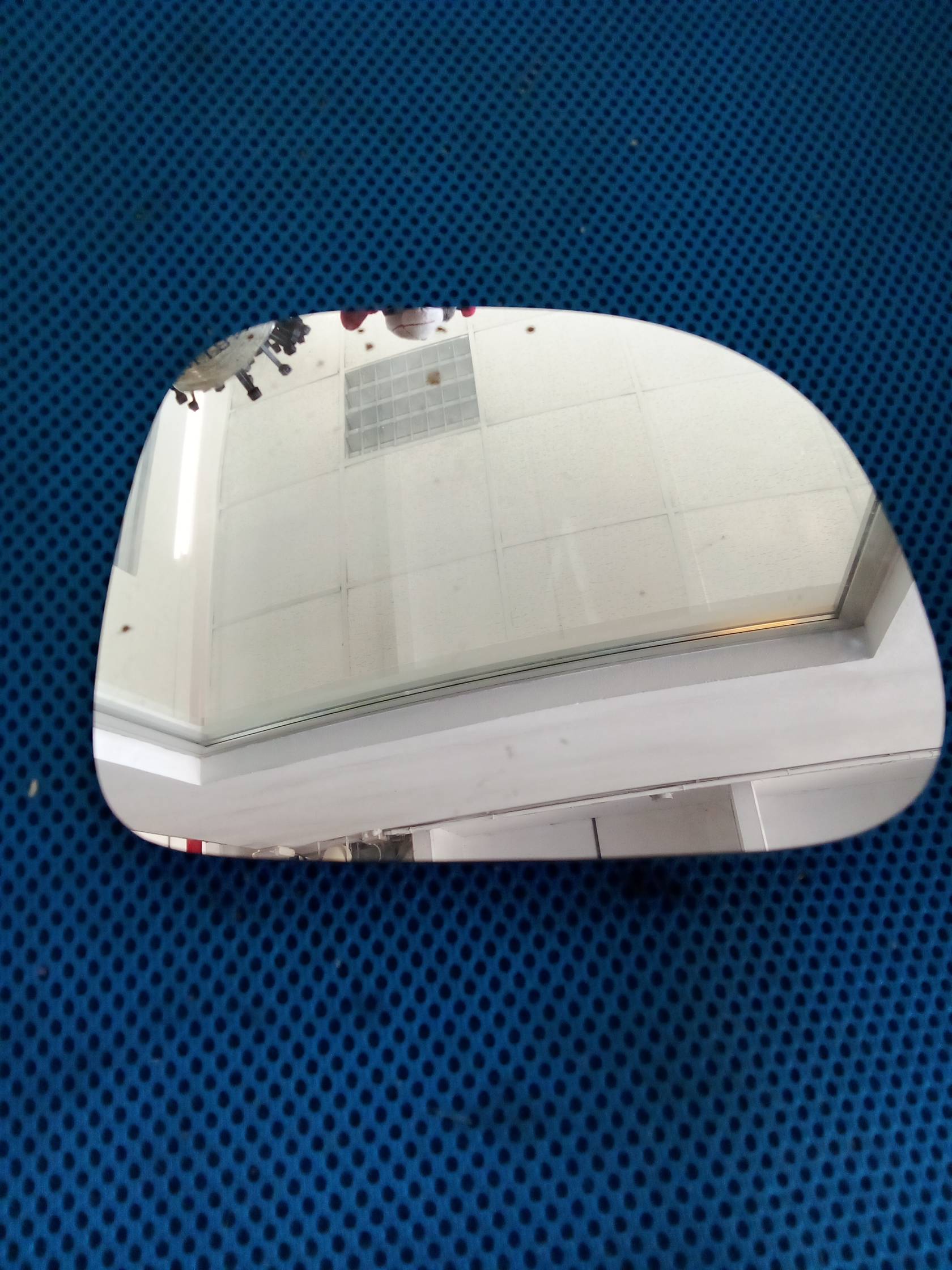 Cristallo retrovisore est. dx.