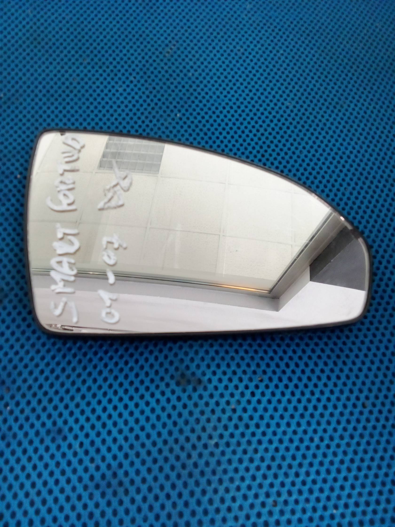 Cristallo retrovisore est. dx.