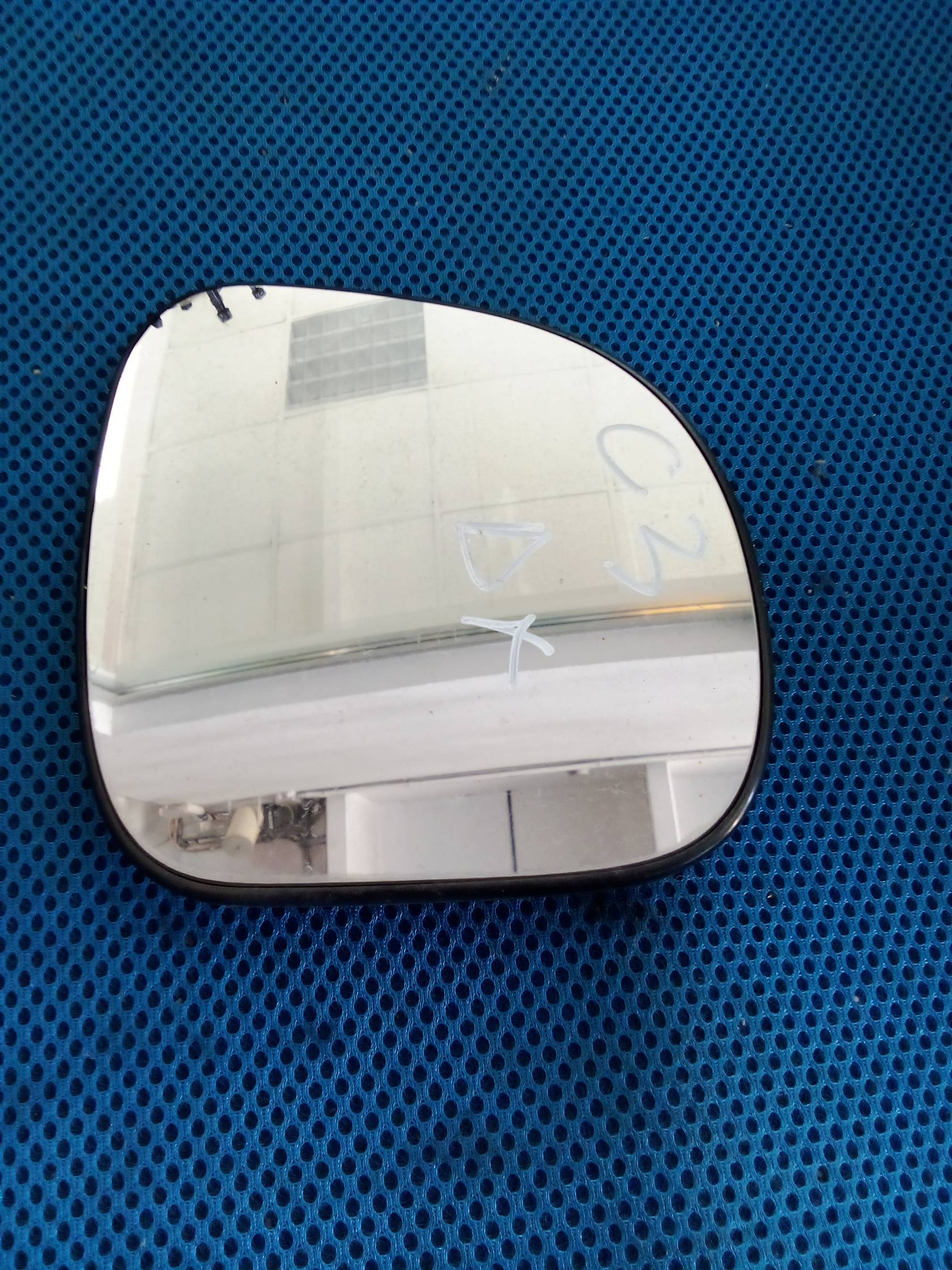 Cristallo retrovisore est. dx.