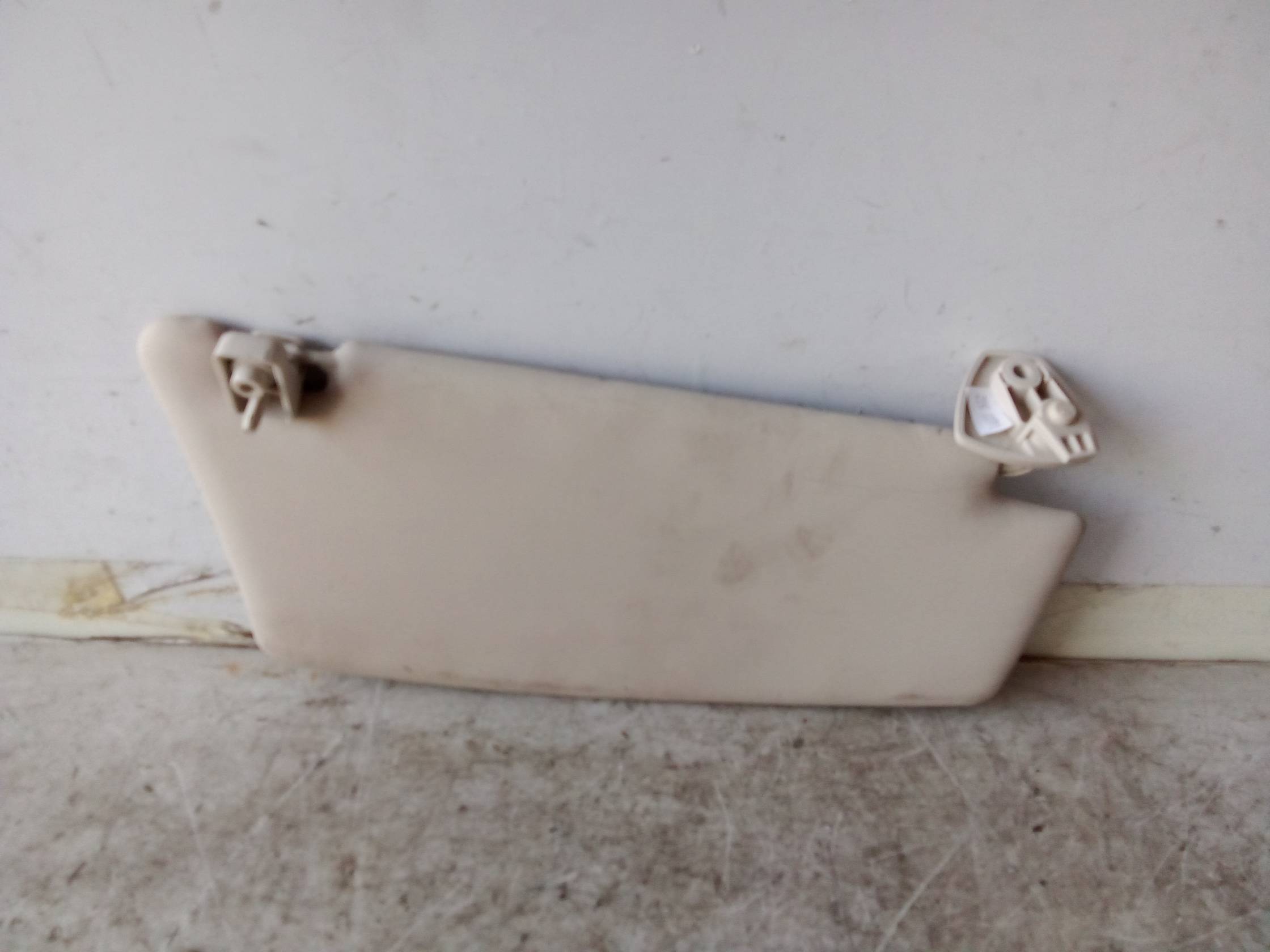 Aletta parasole parabrezza sx.