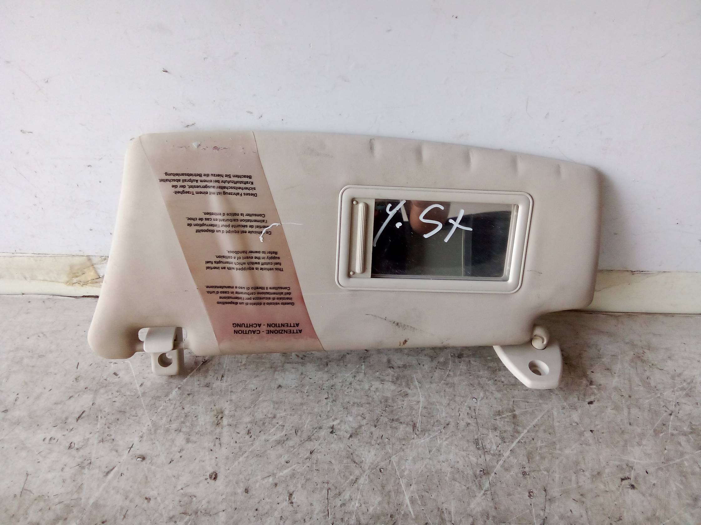 Aletta parasole parabrezza sx.