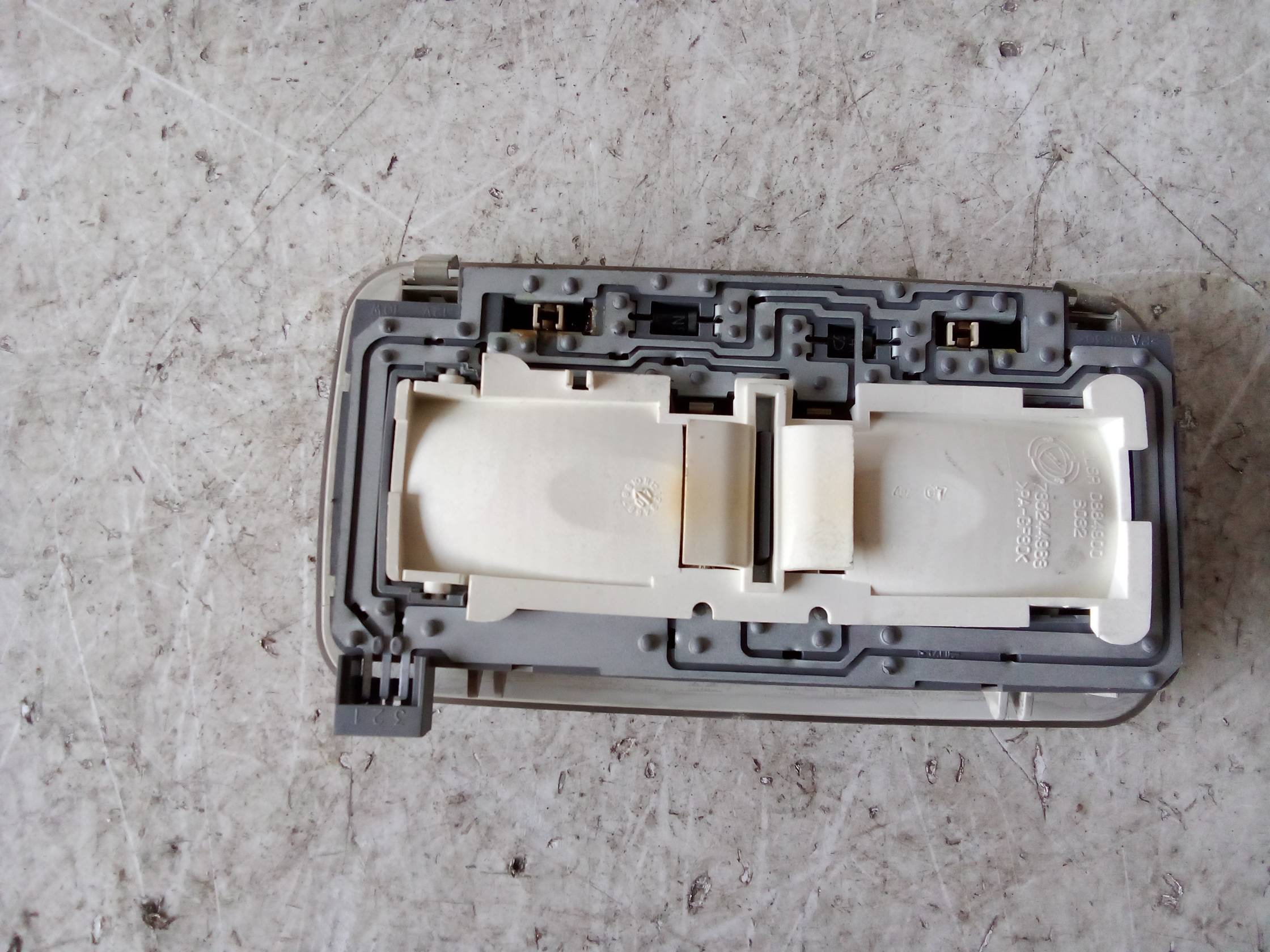 Luce cortesia ant. tetto