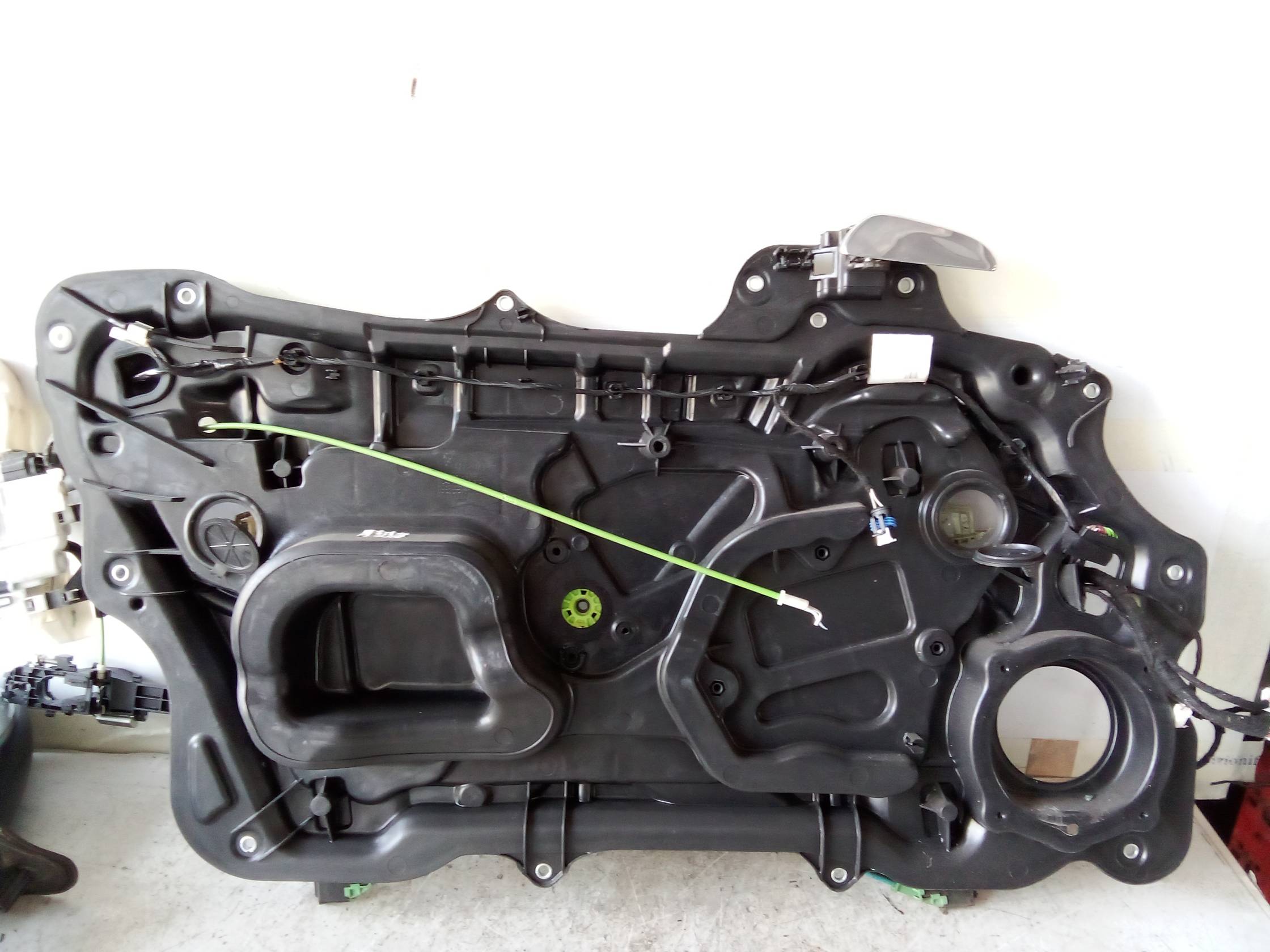 Alzacristallo elettr. porta ant. sx.