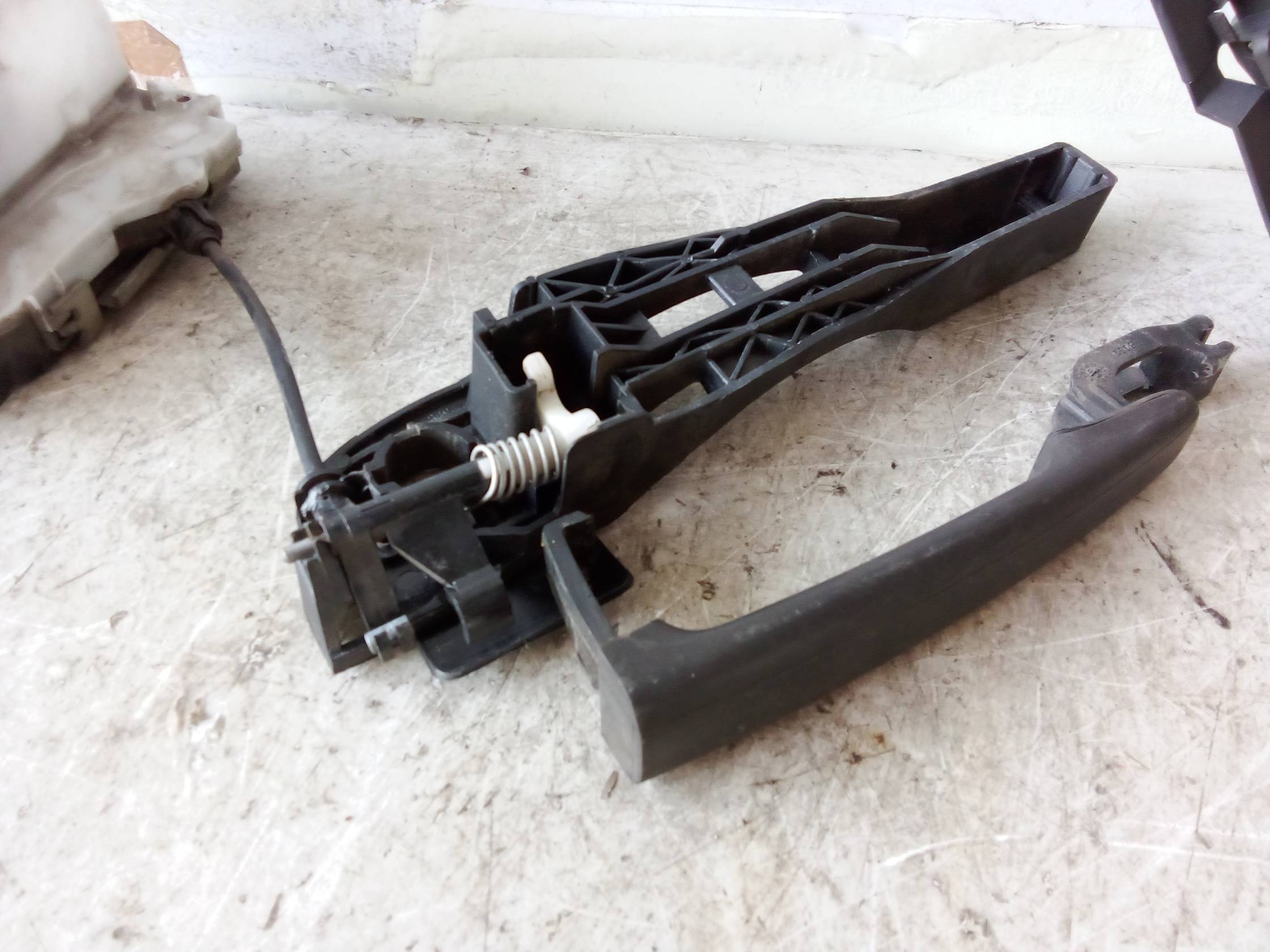 Serratura porta ant. dx.