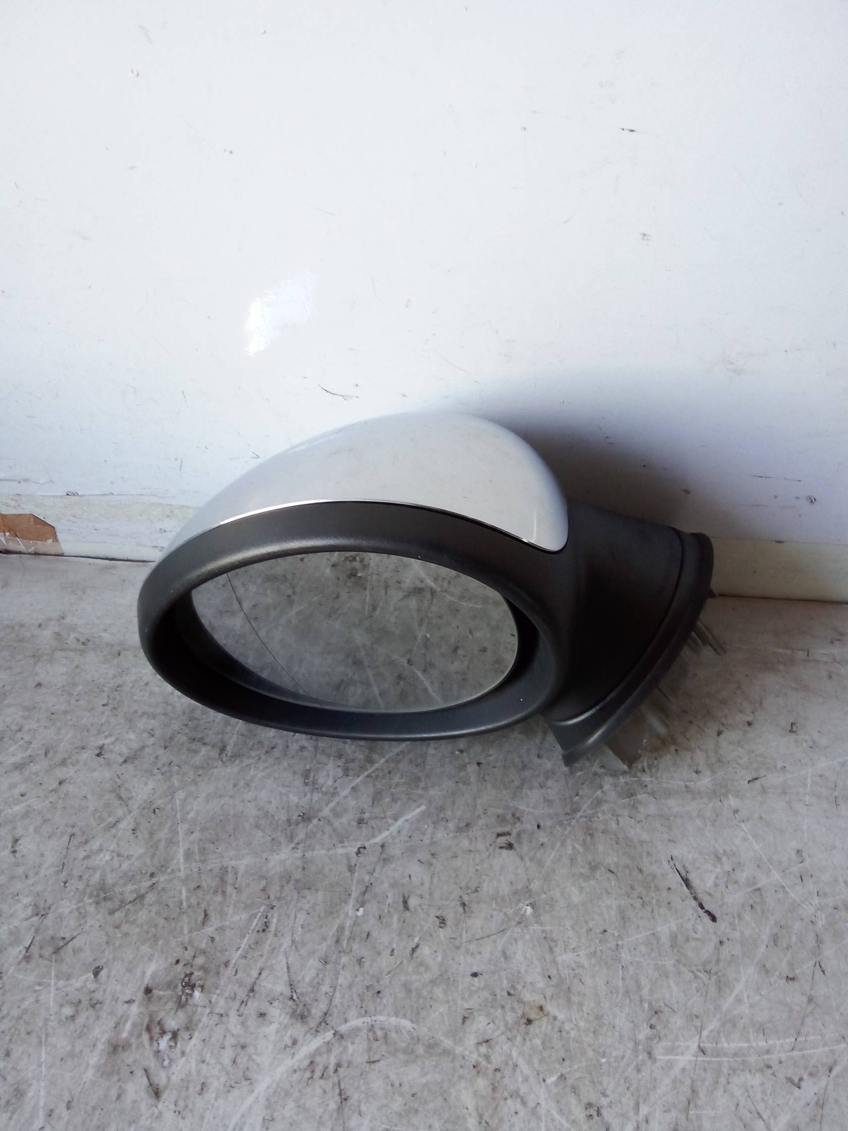 Retrovisore est. regolaz. elettr. sx.