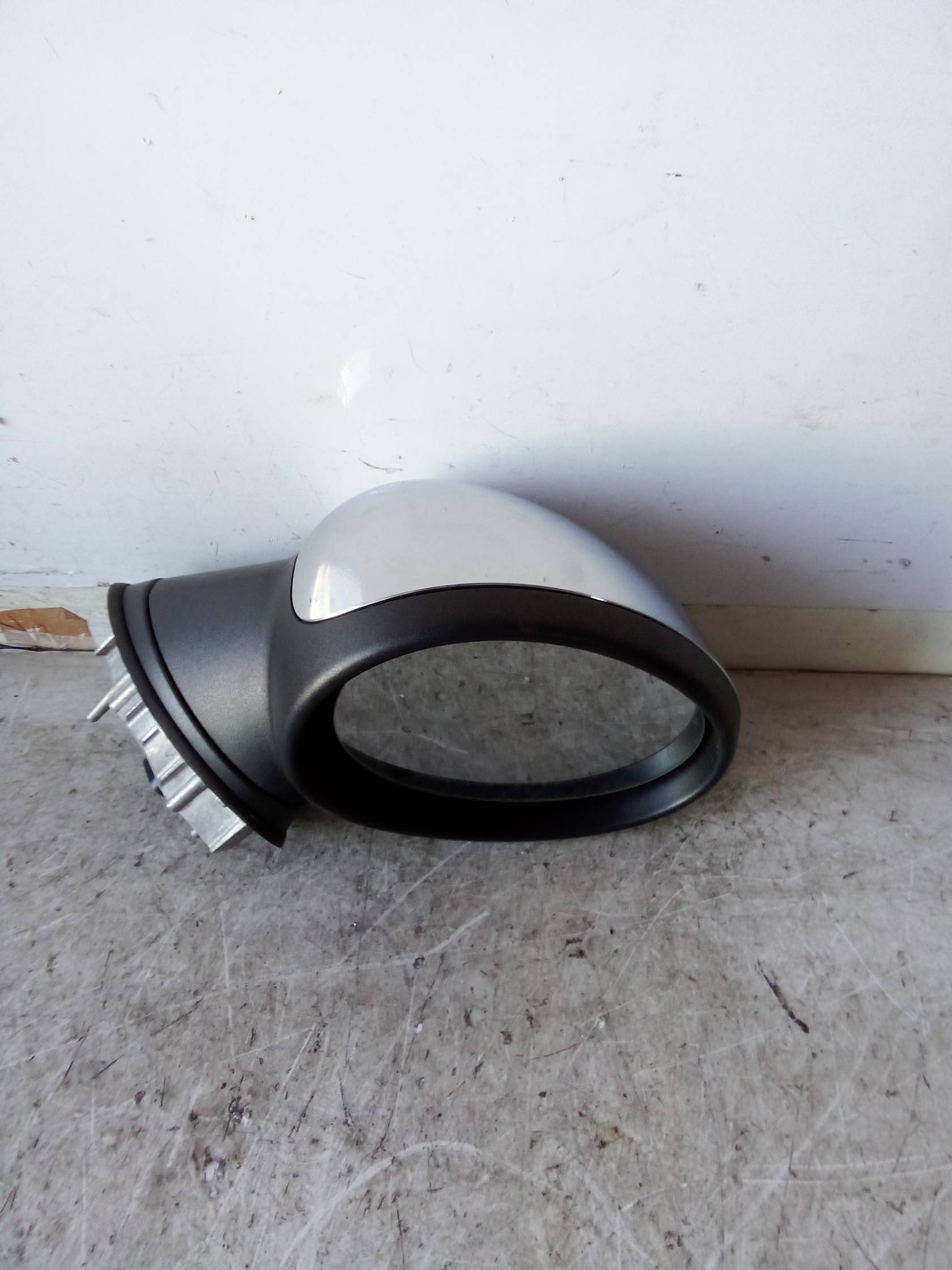 Retrovisore est. regolaz. elettr. dx.