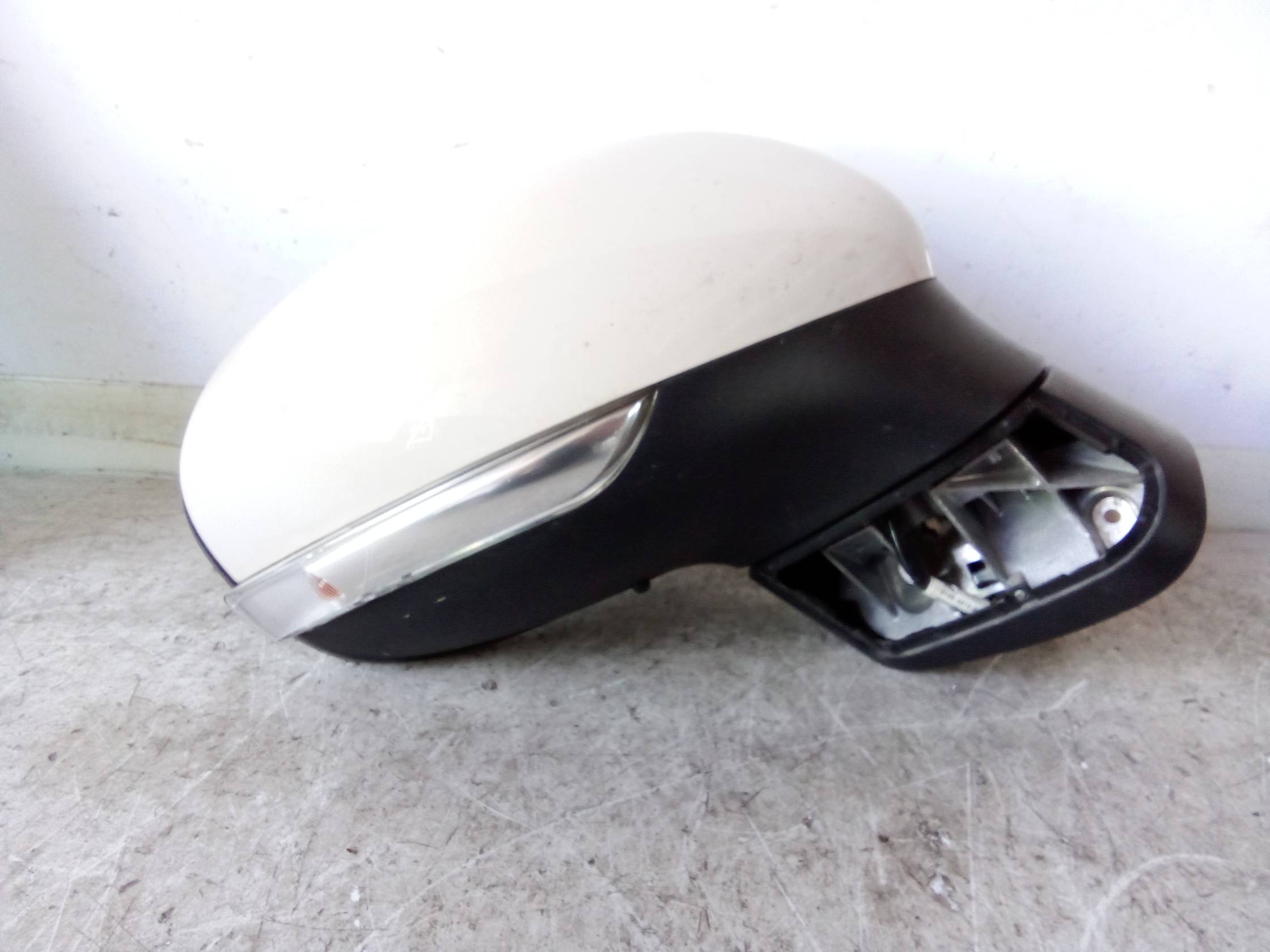 Retrovisore est. regolaz. elettr. dx.