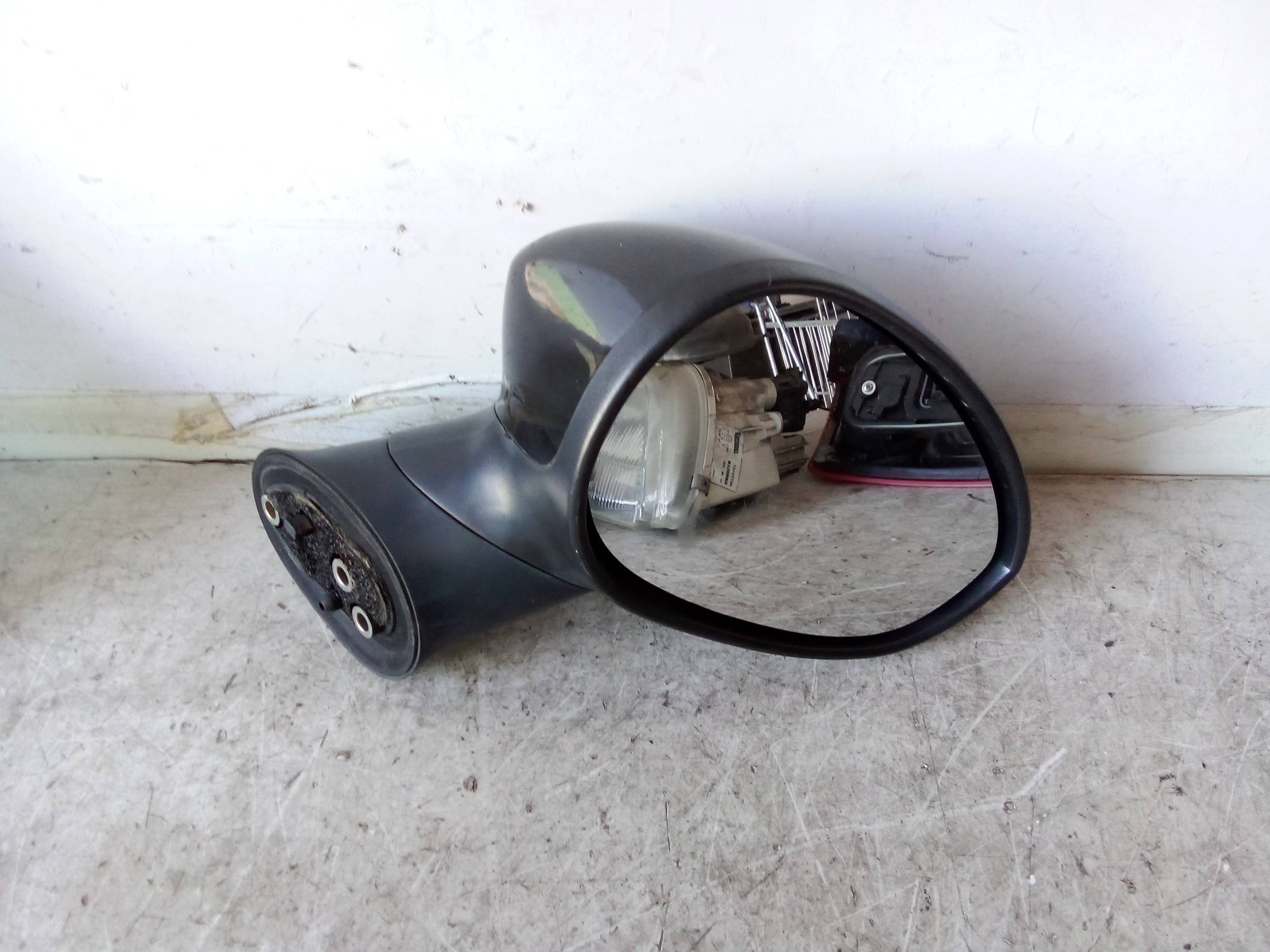 Retrovisore est. dx.