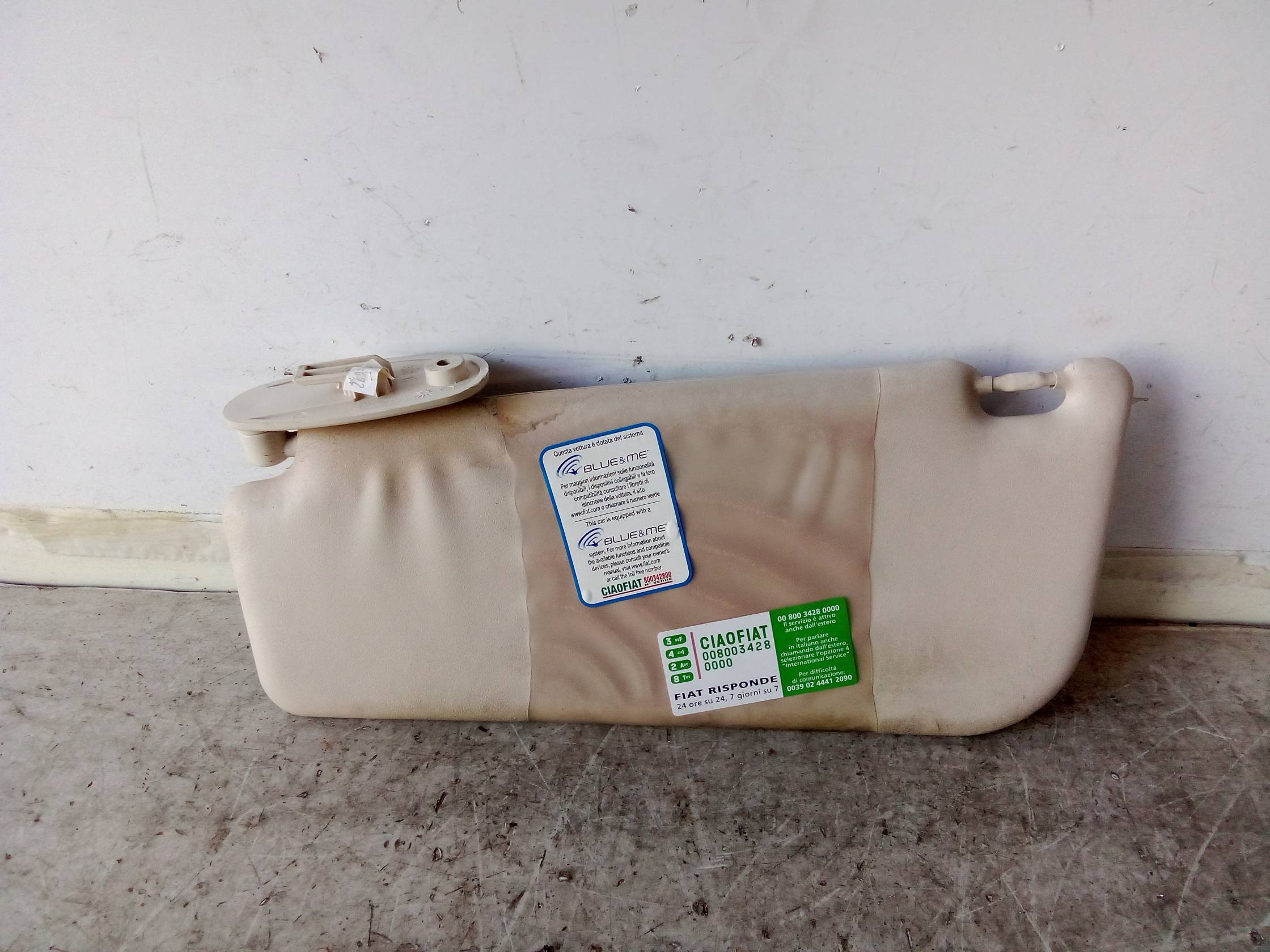 Aletta parasole parabrezza sx.