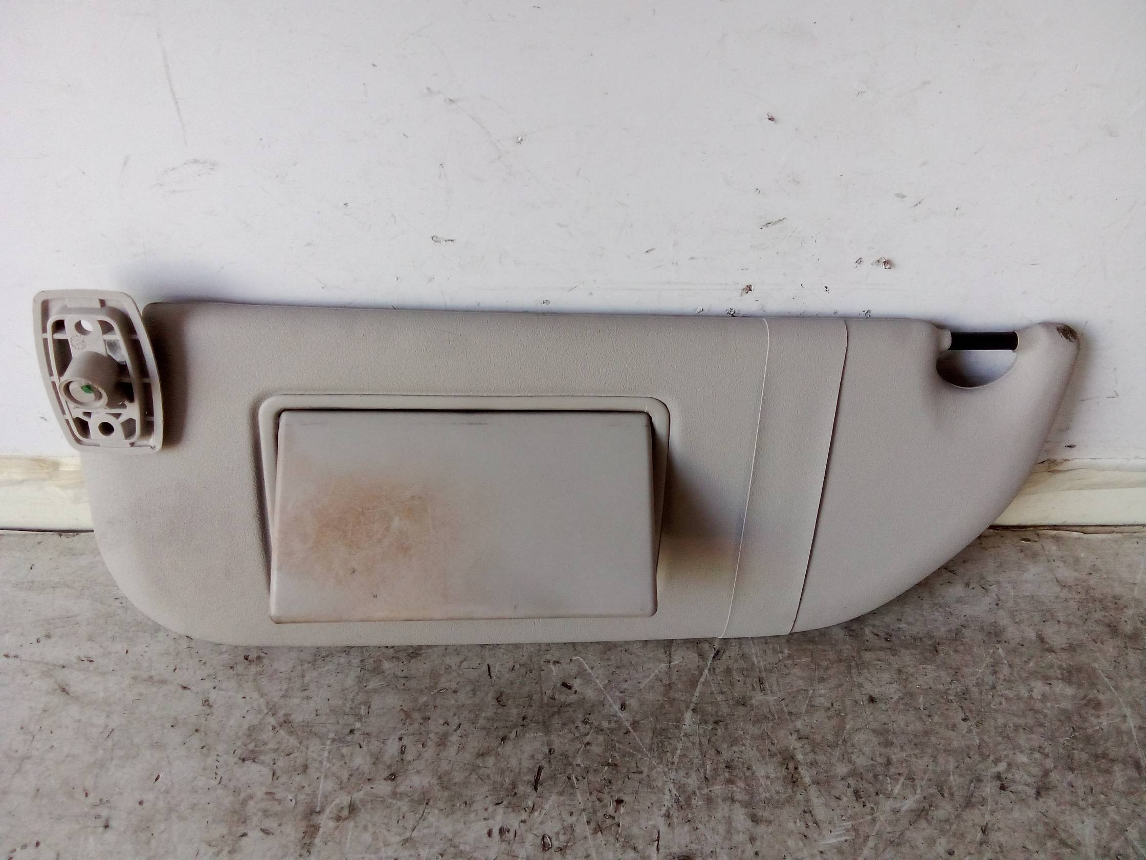 Aletta parasole parabrezza