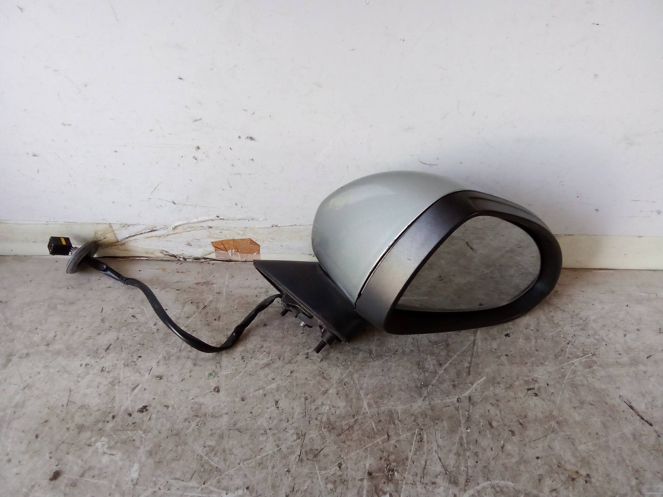 Retrovisore est. regolaz. elettr. dx.