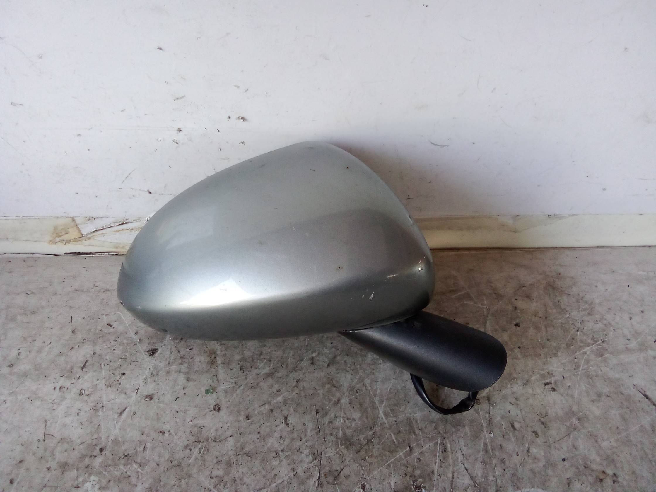 Retrovisore est. regolaz. elettr. dx.