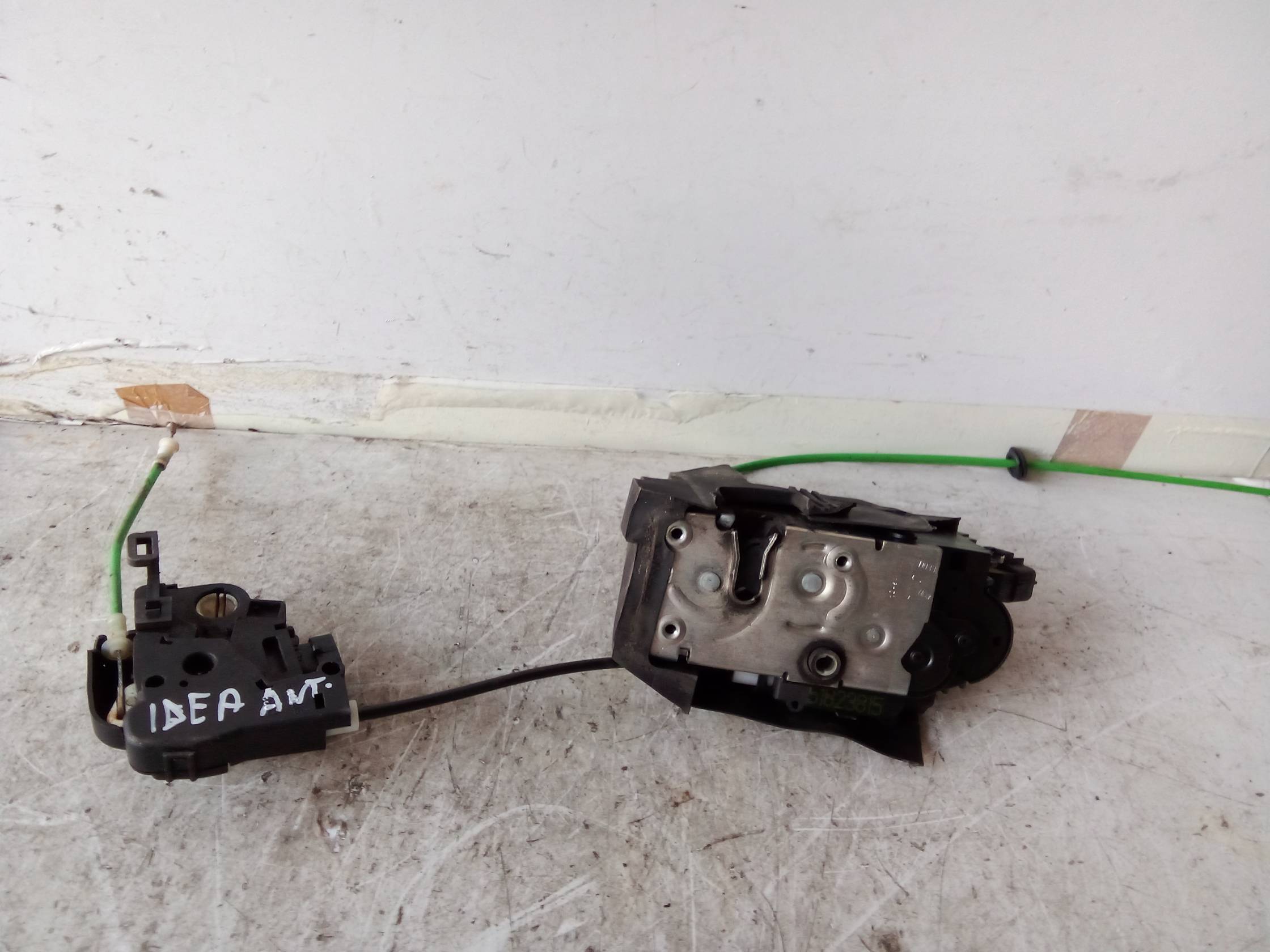 Serratura chiusura c.zta porta ant. sx. Serratura chiusura c.zta porta ant. sx.