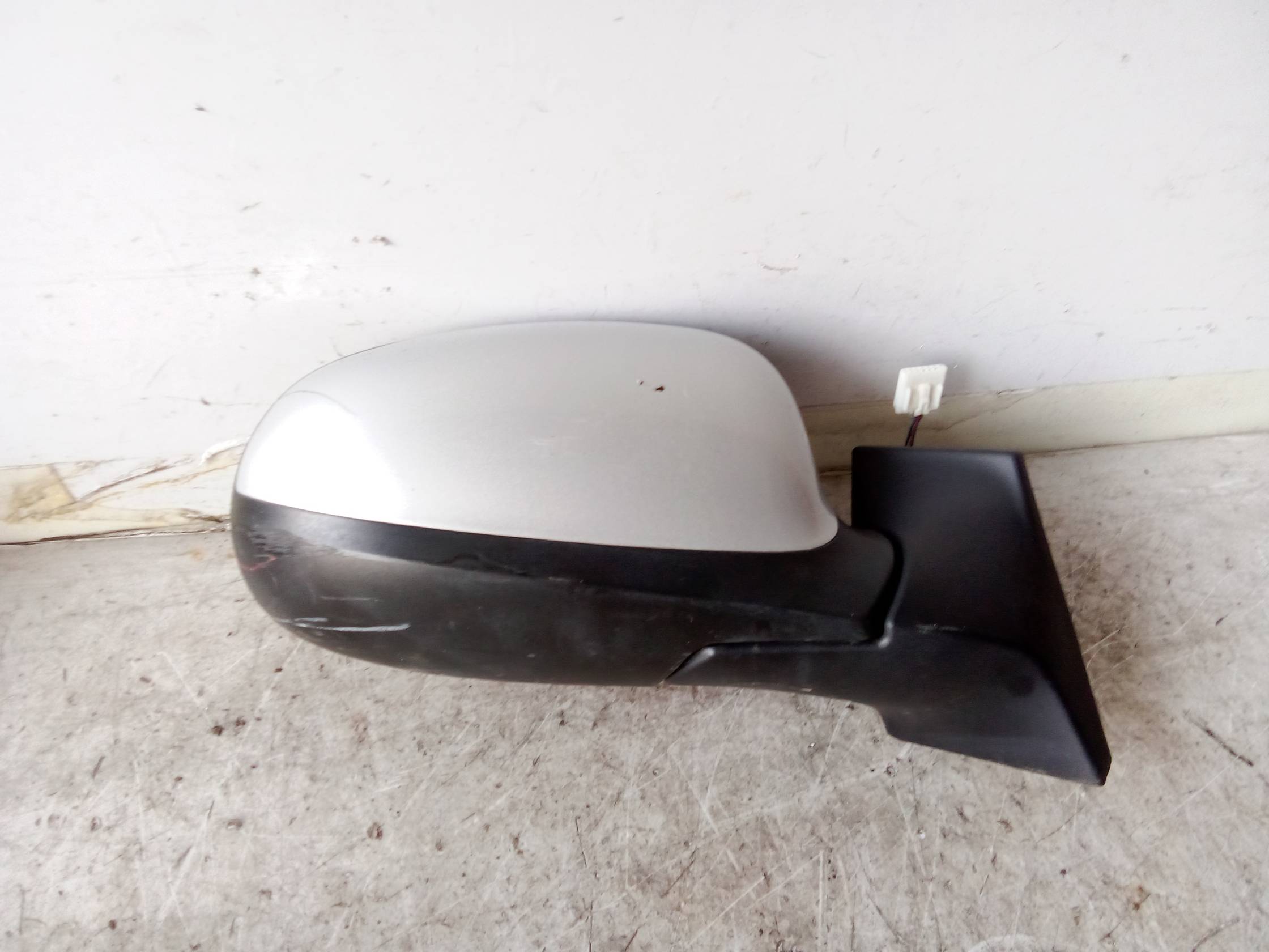 Retrovisore est. dx.