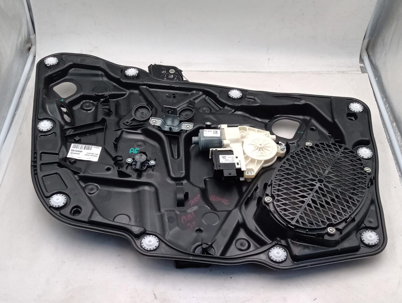 Alzacristallo elettr. porta ant. sx.