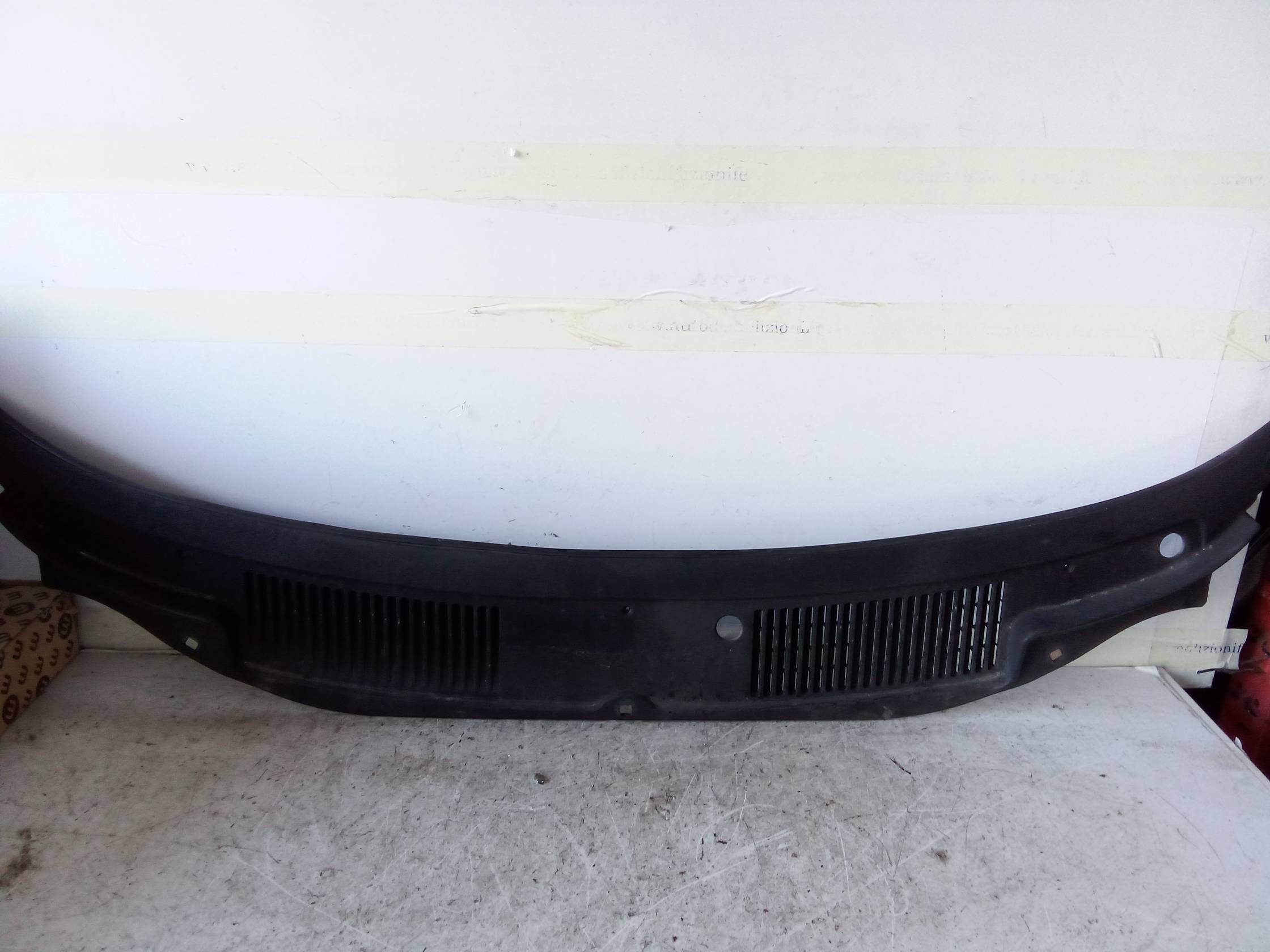 Griglia centr. sottoparabrezza