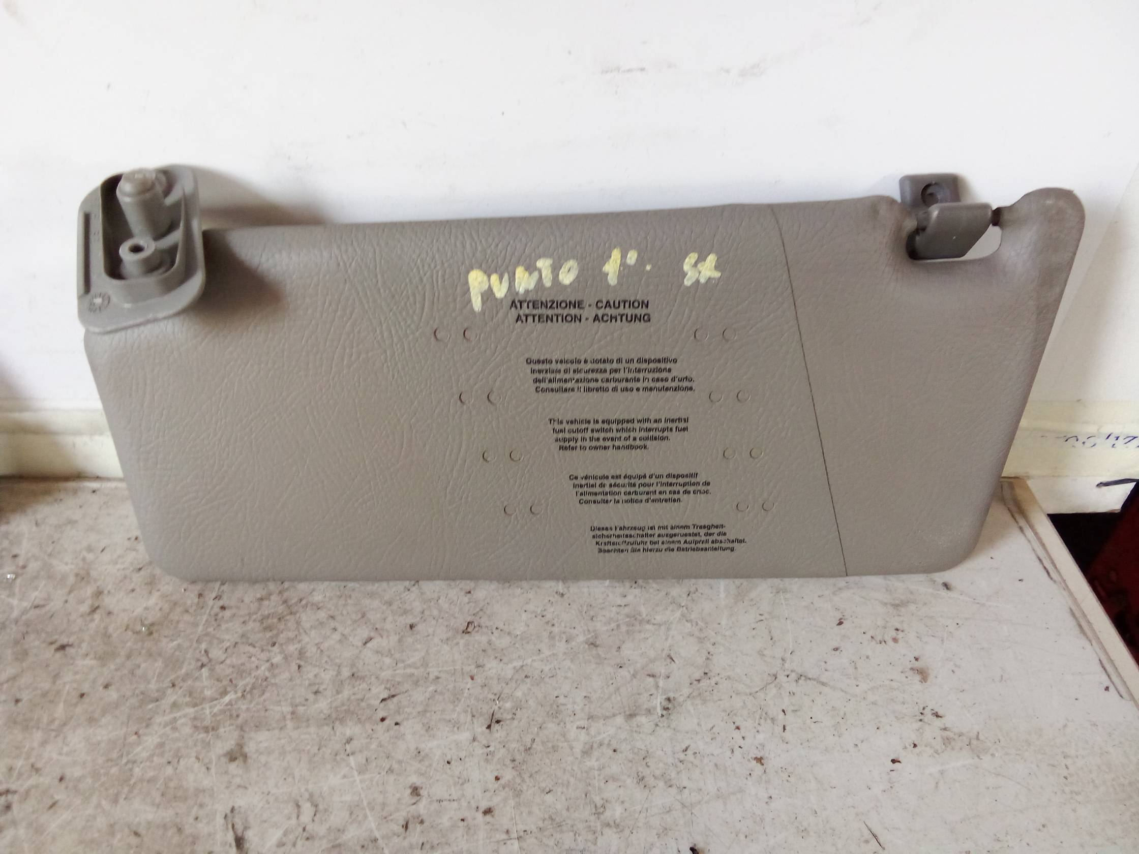 Aletta parasole parabrezza sx.