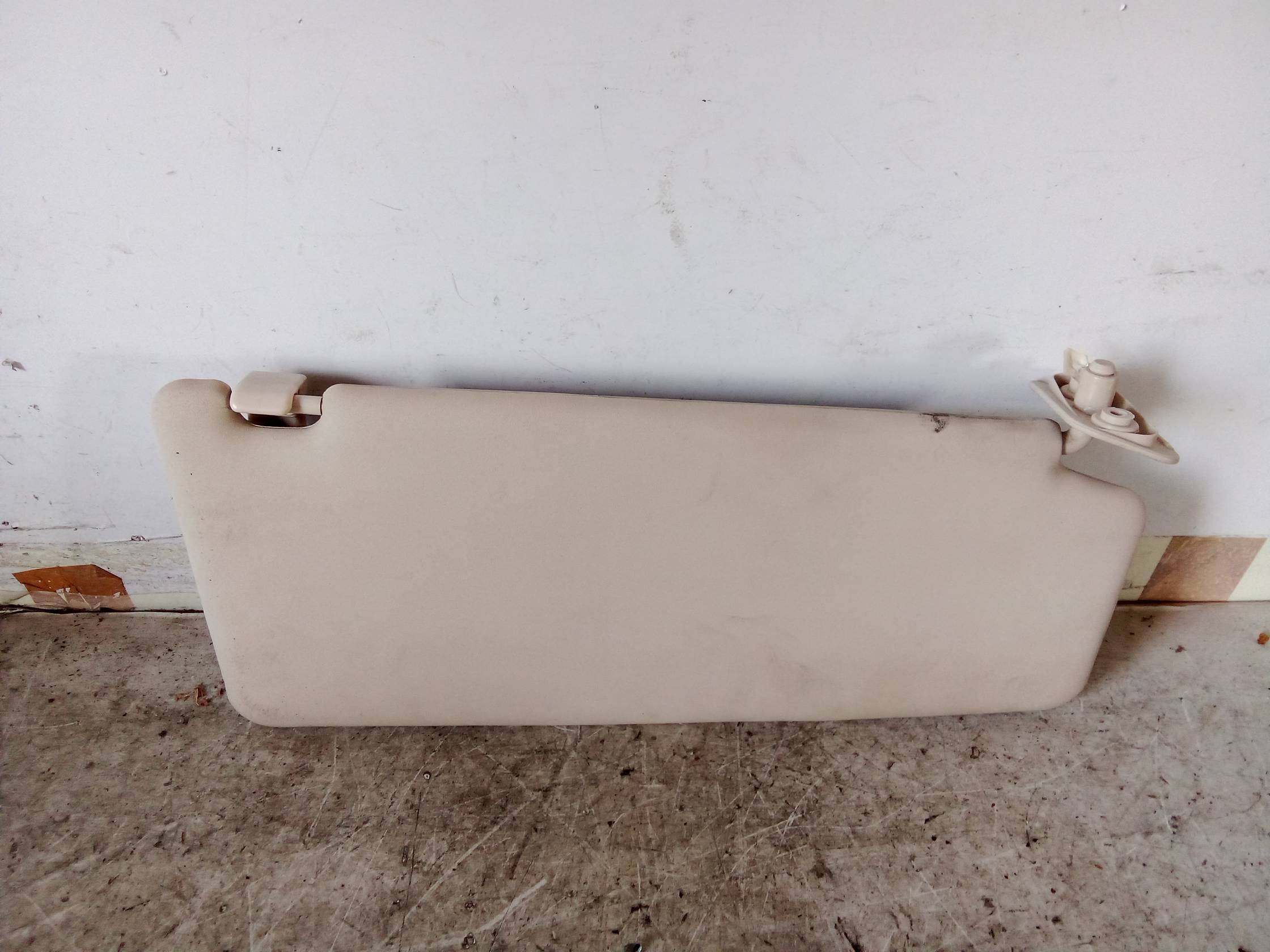 Aletta parasole parabrezza sx.