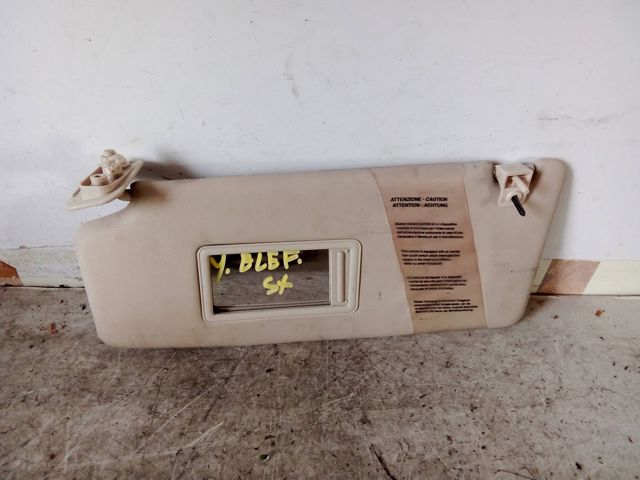 Aletta parasole parabrezza sx.