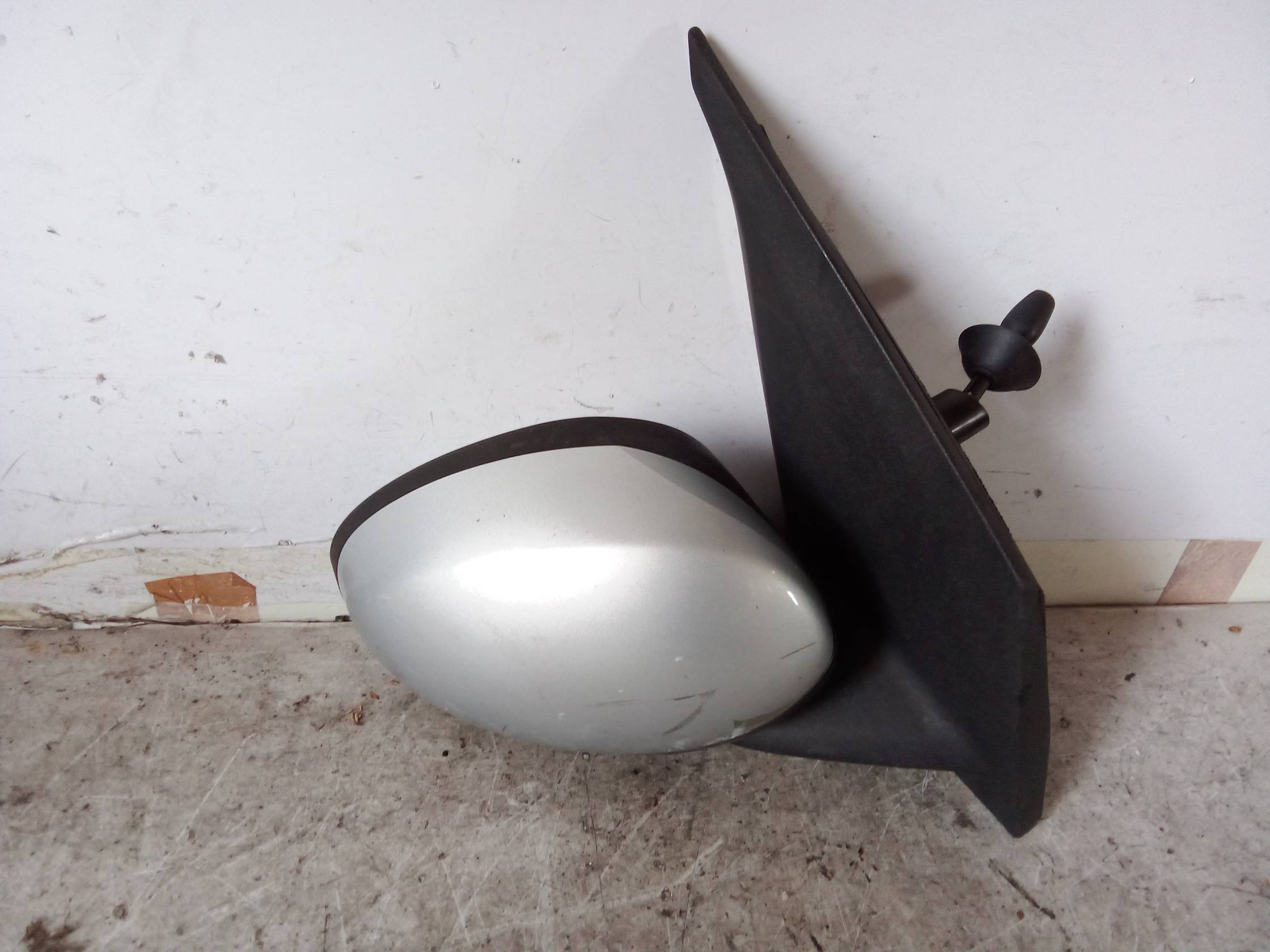 Retrovisore est. dx.