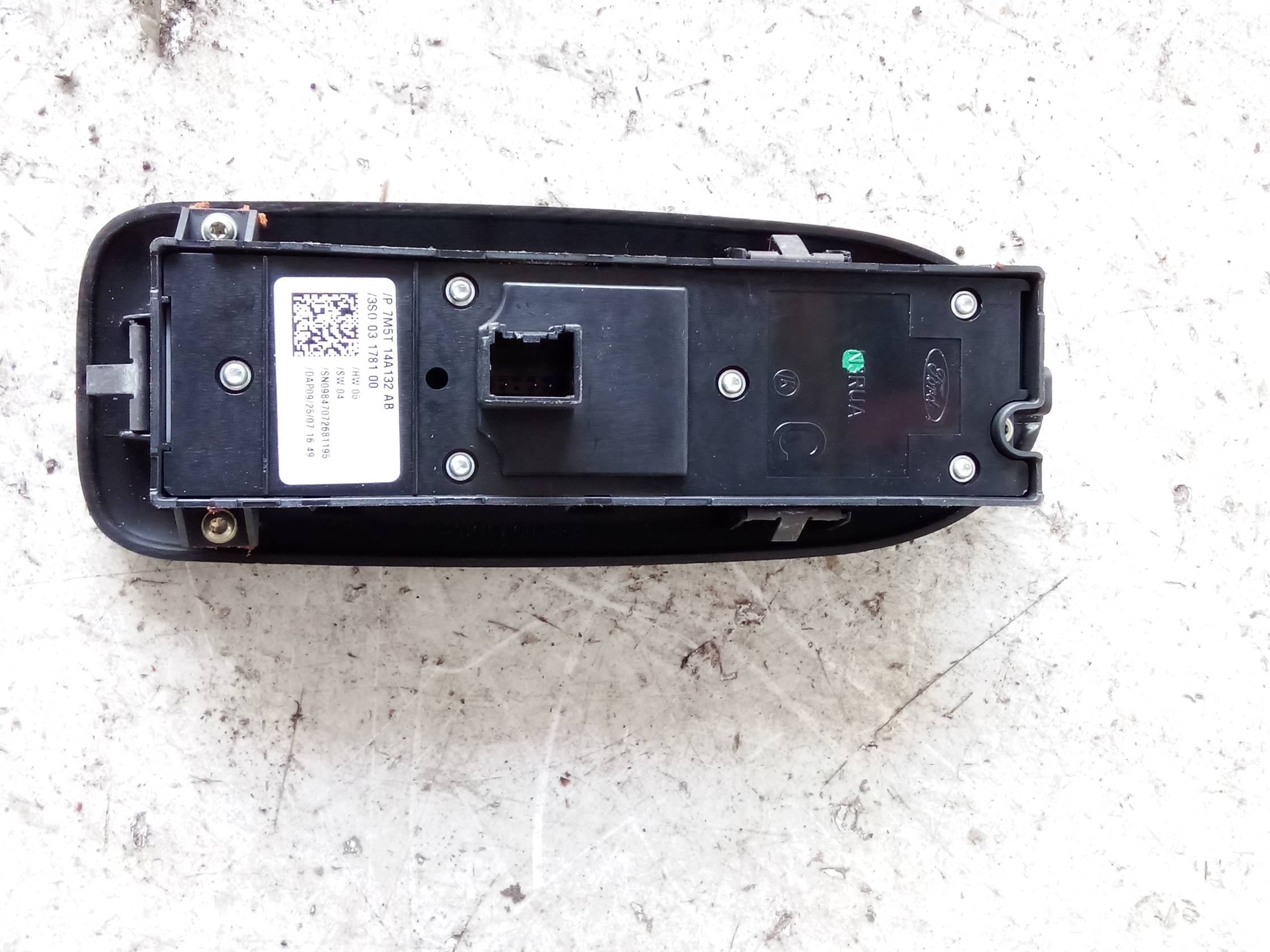 Interruttore alzacristalli porta ant.