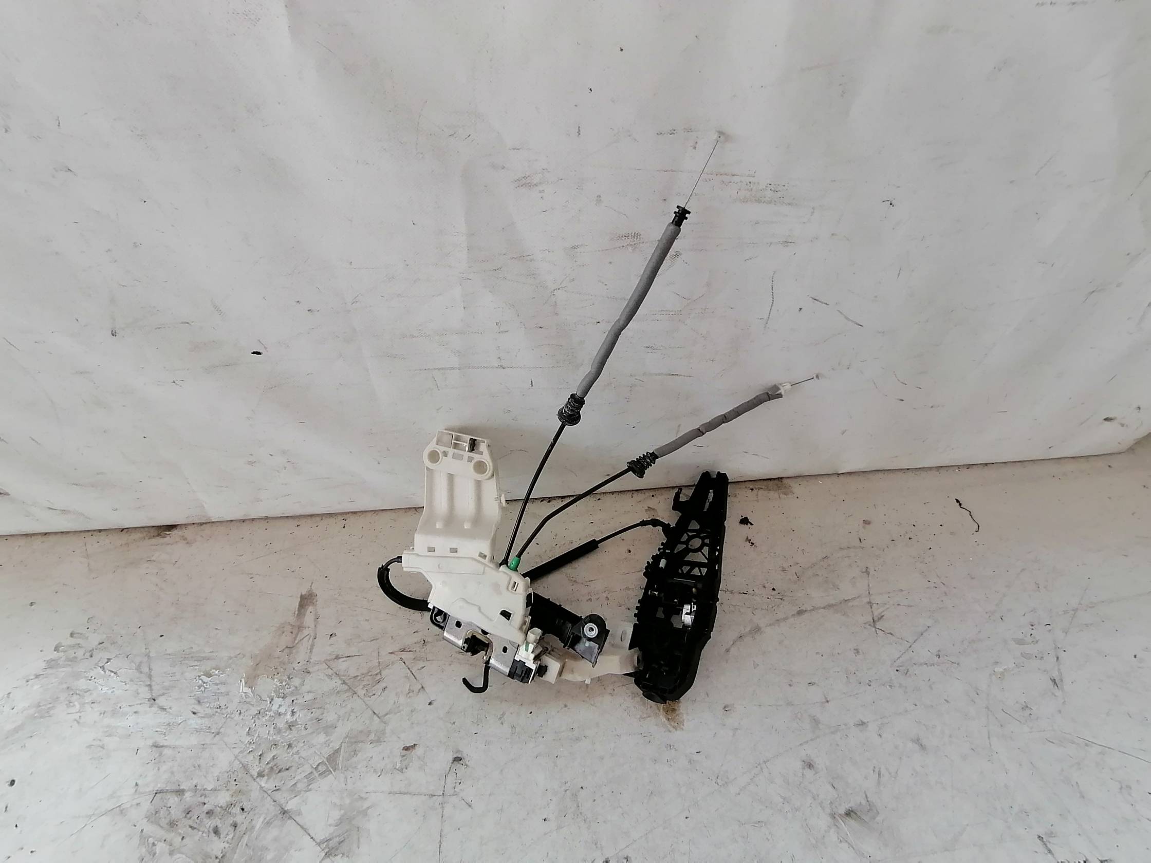 Serratura porta ant. dx.