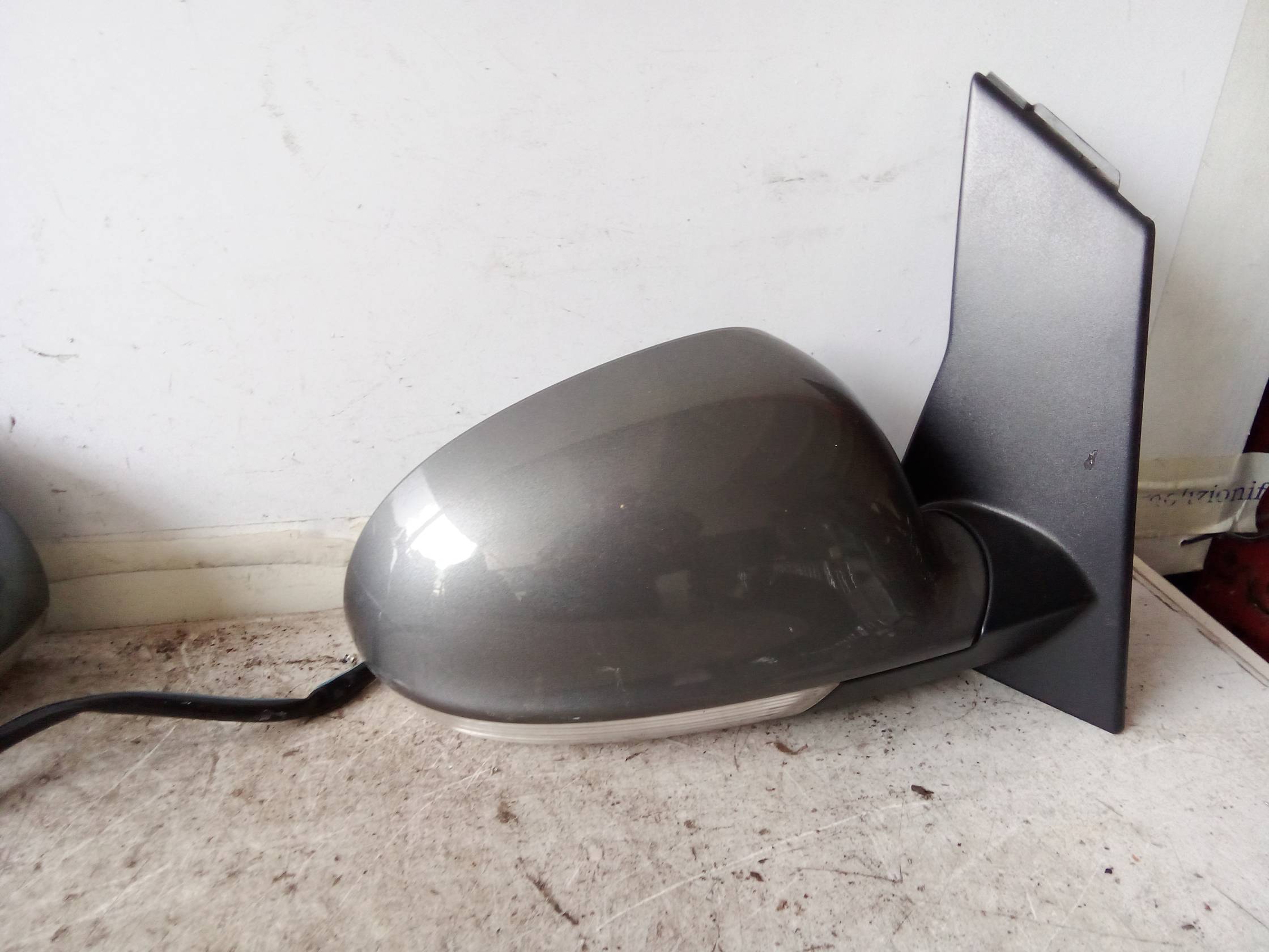 Retrovisore est. regolaz. elettr. dx.