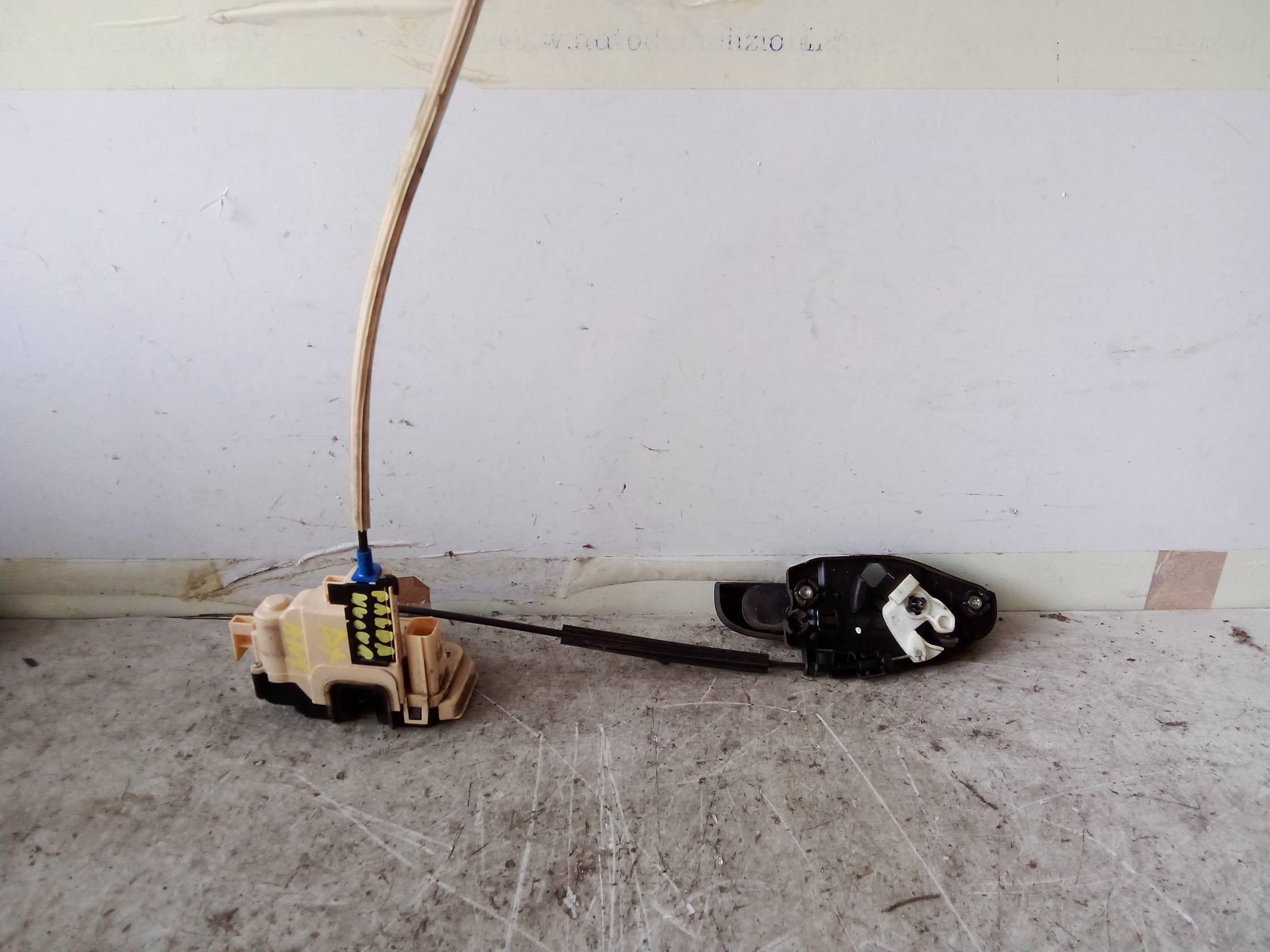 Serratura porta ant. dx.