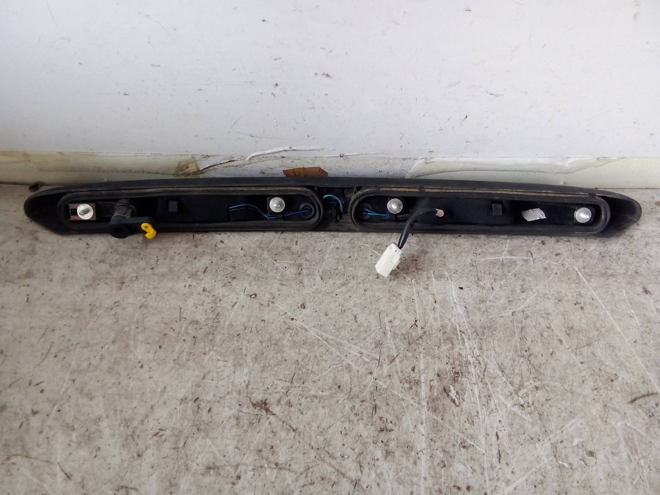 Maniglia portello post. Maniglia portello post.