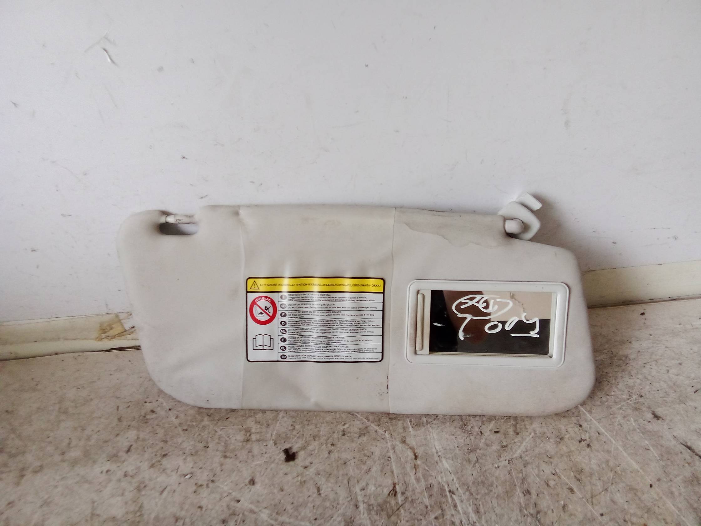 Aletta parasole parabrezza dx.