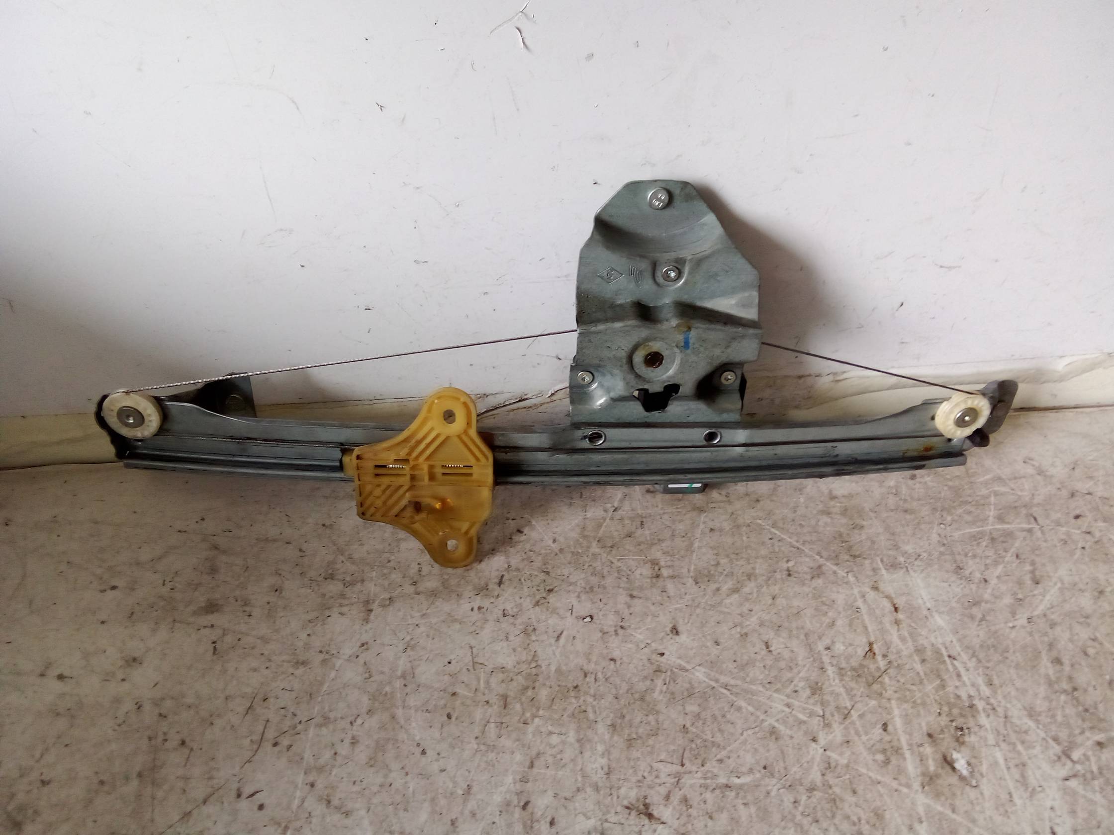 Alzacristallo elettr. porta ant. sx.