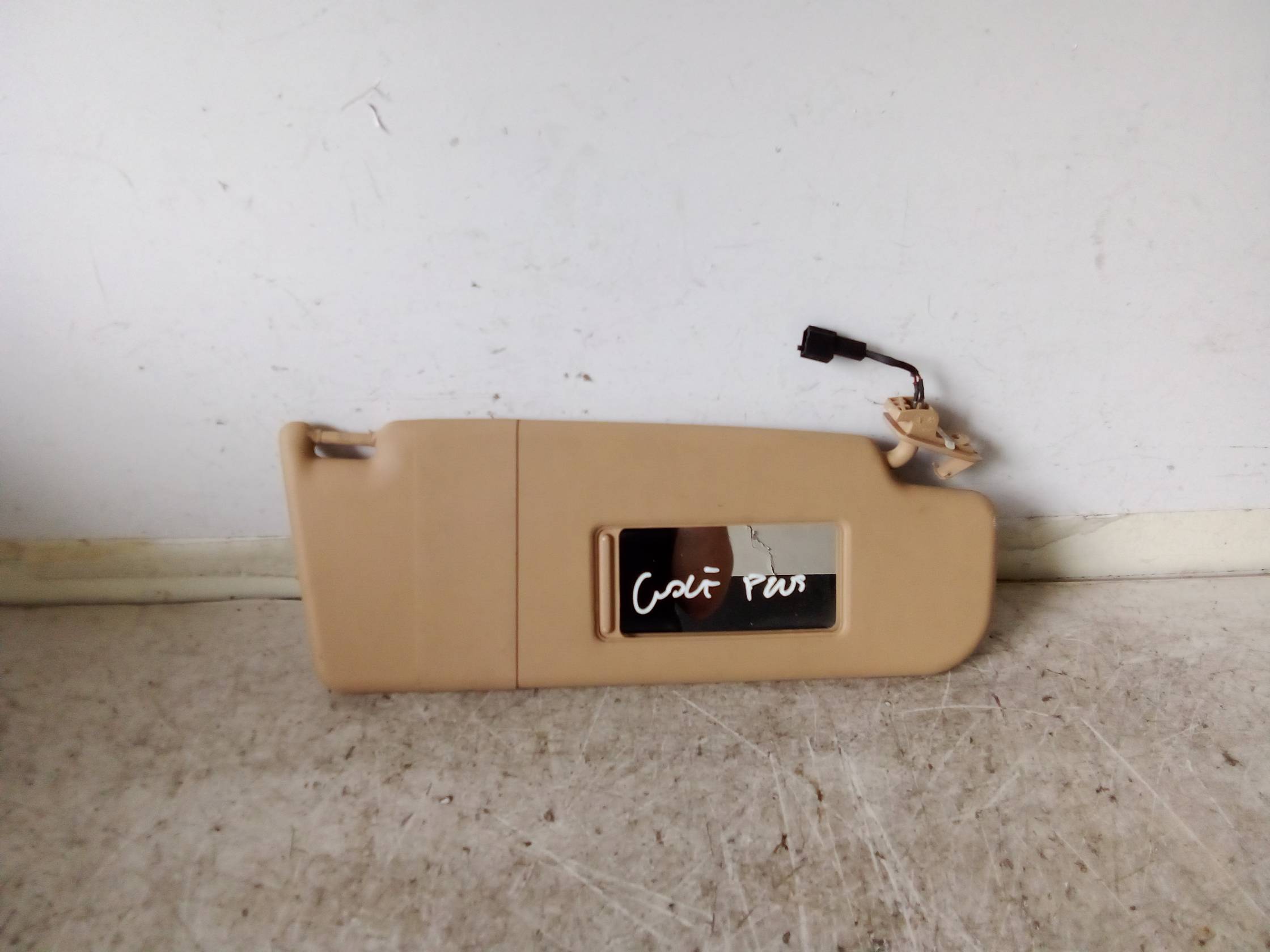 Aletta parasole parabrezza dx.