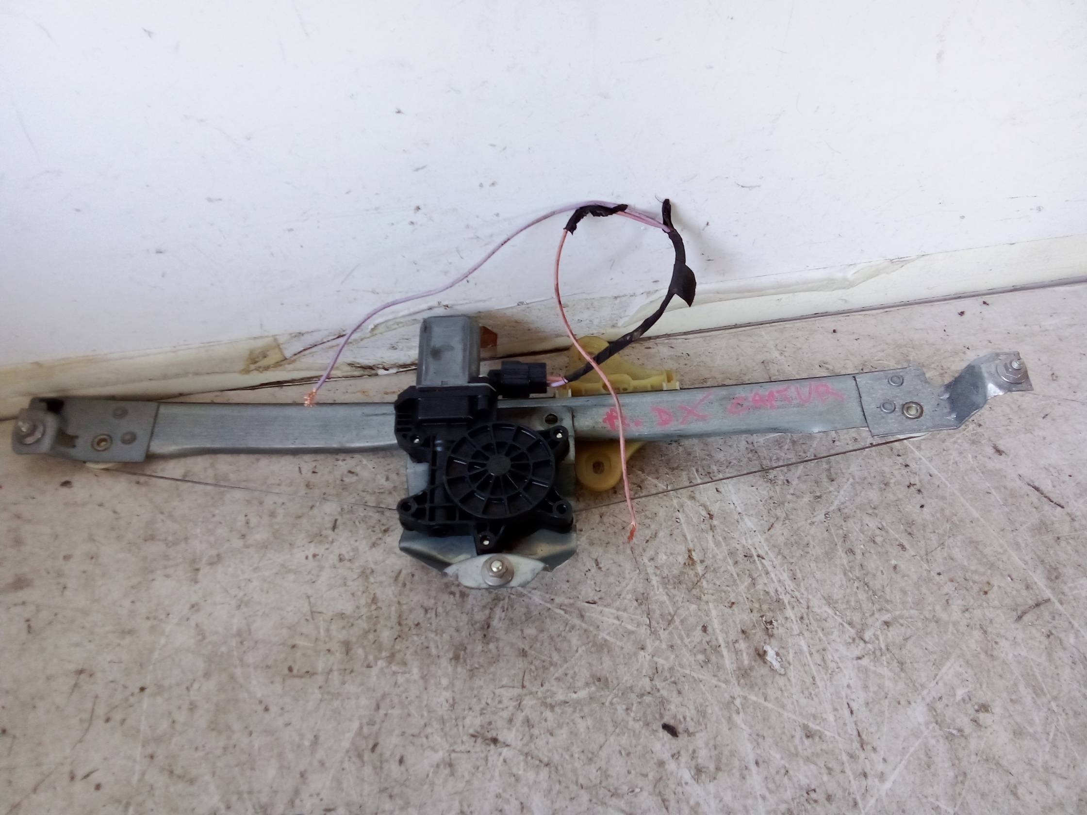 Alzacristallo elettr. porta ant. dx.