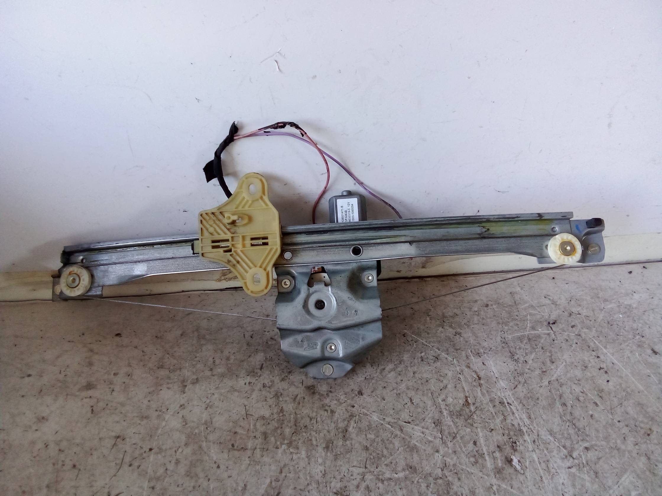 Alzacristallo elettr. porta ant. dx.