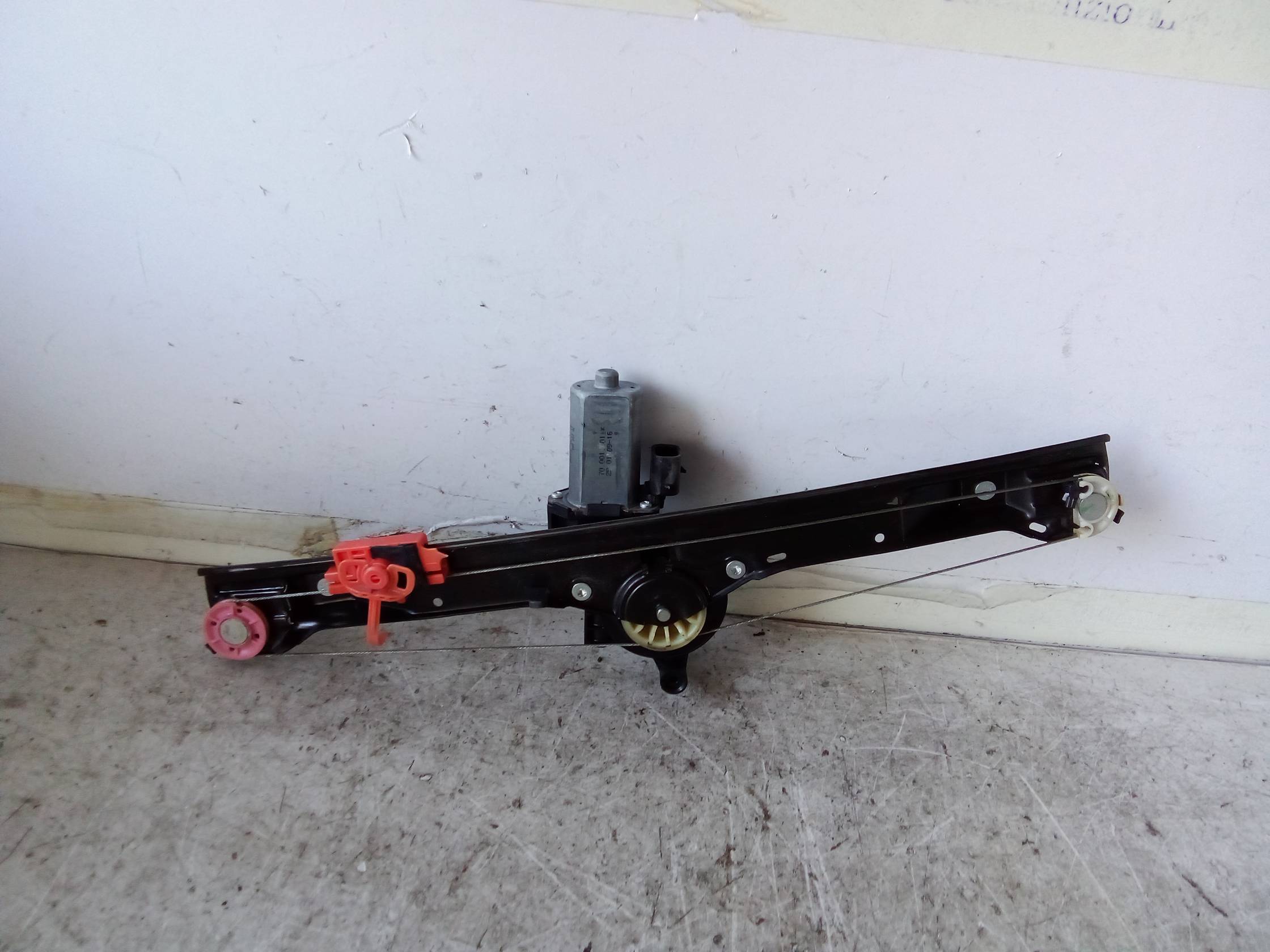 Alzacristallo elettr. porta ant. sx.