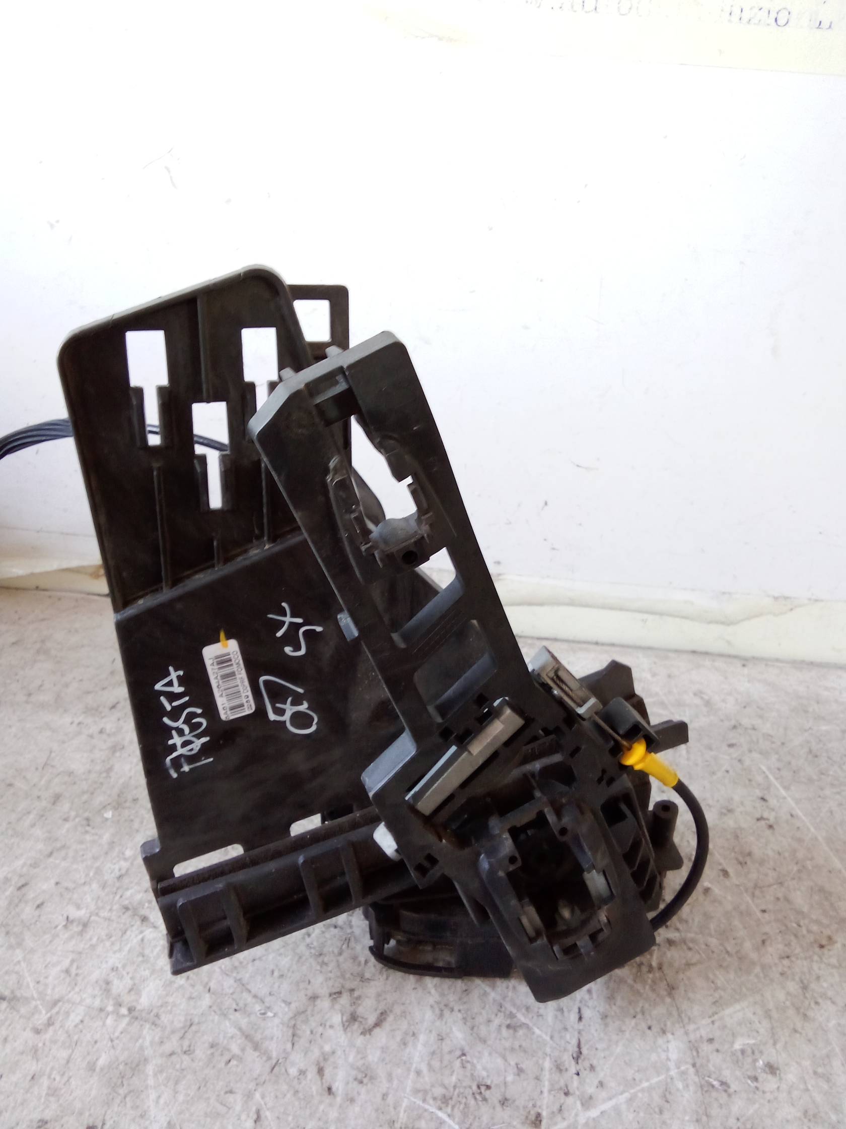 Serratura porta post. sx.